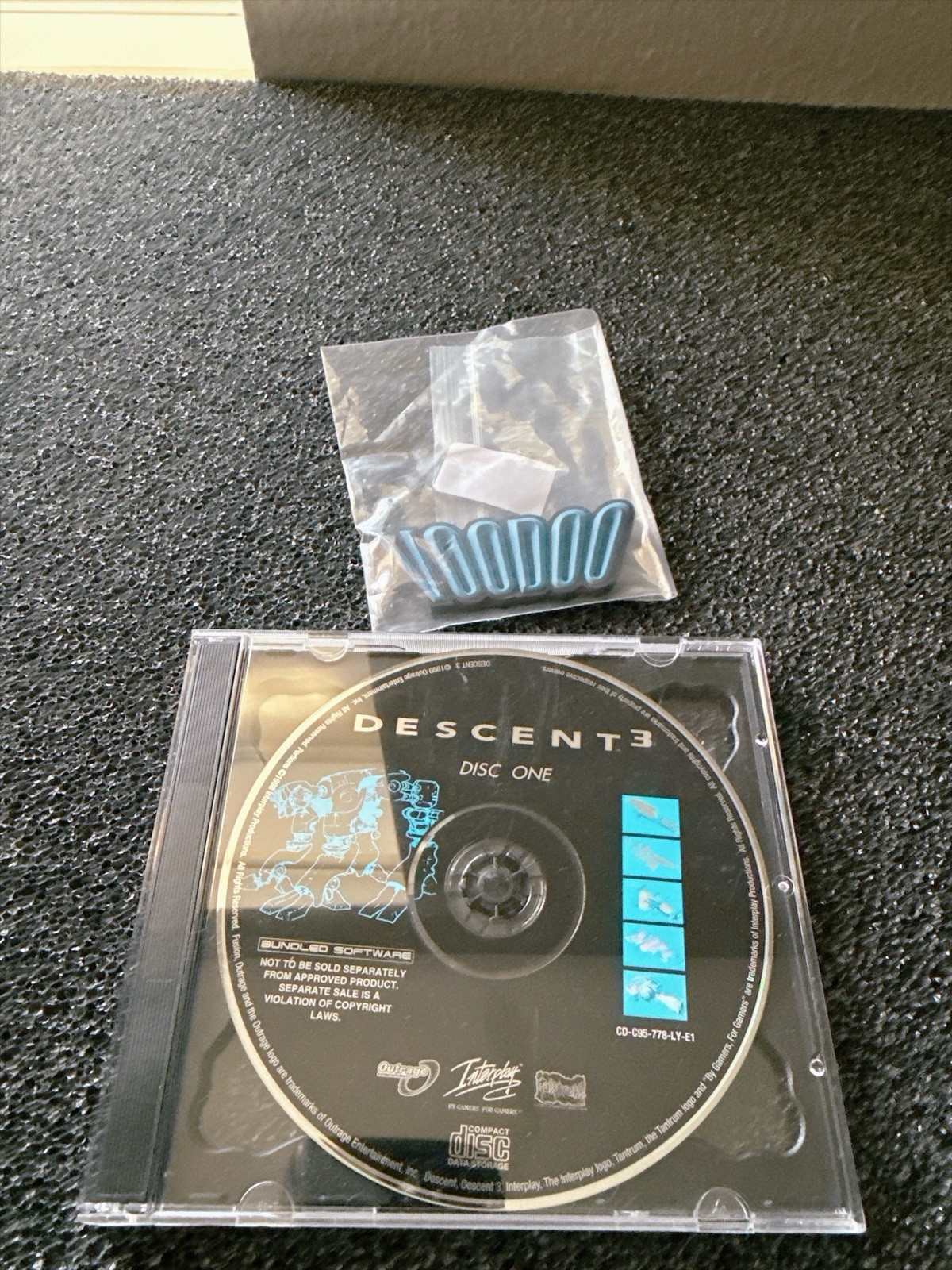 3dfx Voodoo 2 Logo Magnet Swag and Descent 3 CDs