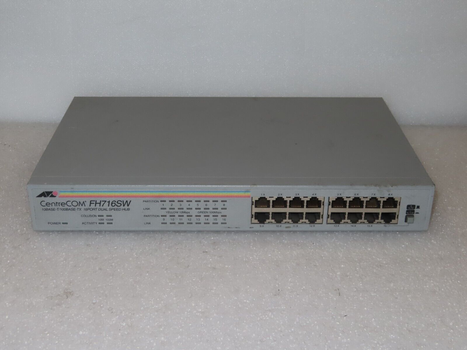 Vintage ATI Allied Telesyn CentreCOM FH708SW 8 Port 10Base-T 100Base-TX Hub