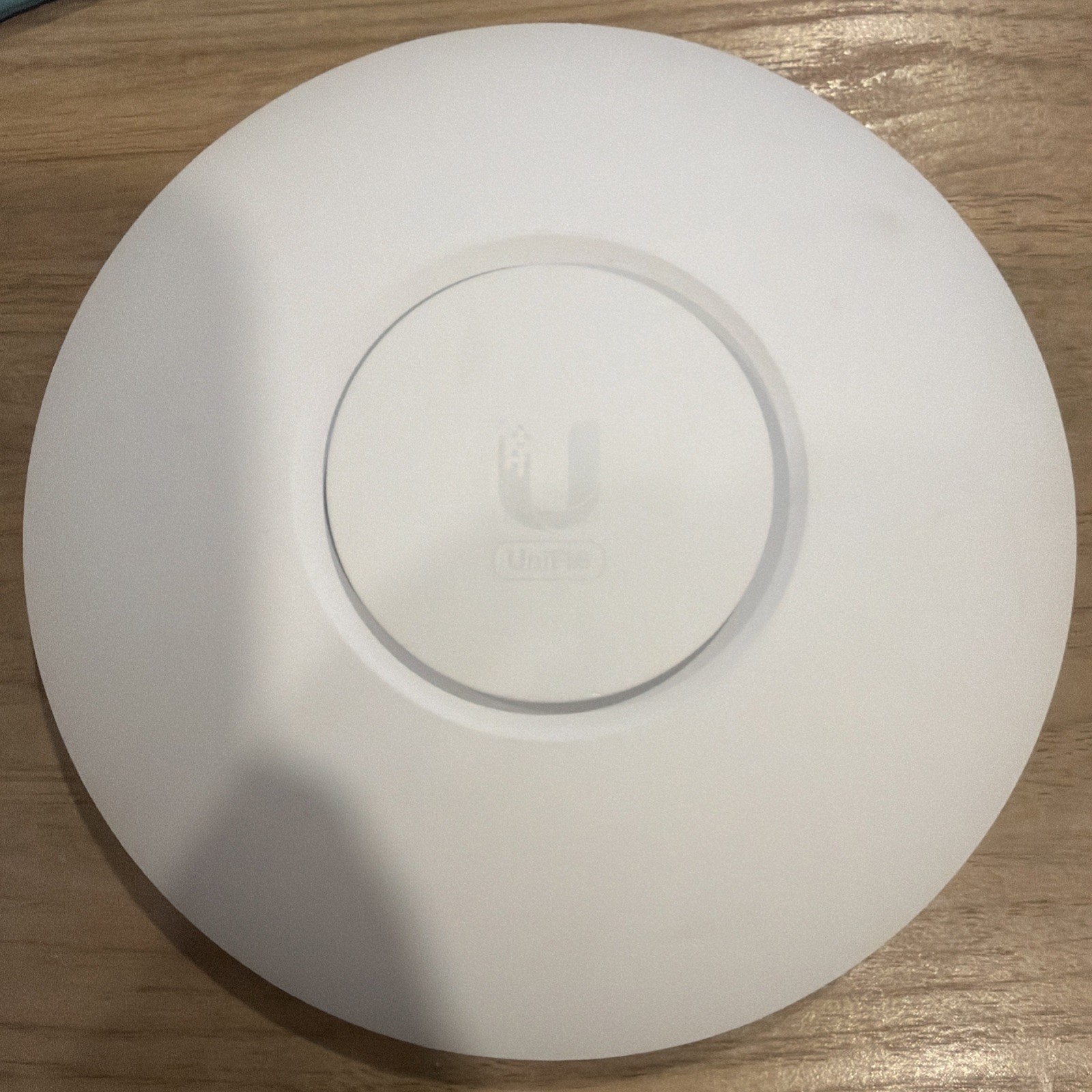 New Open Box Ubiquiti UniFi 6 U6-Lite-US Compact Ceiling-Mounted WiFi 6 AP