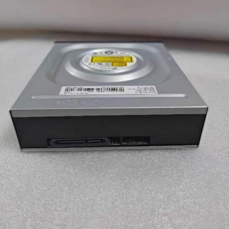 LG WH16NS40 Blu-ray burner internally installed