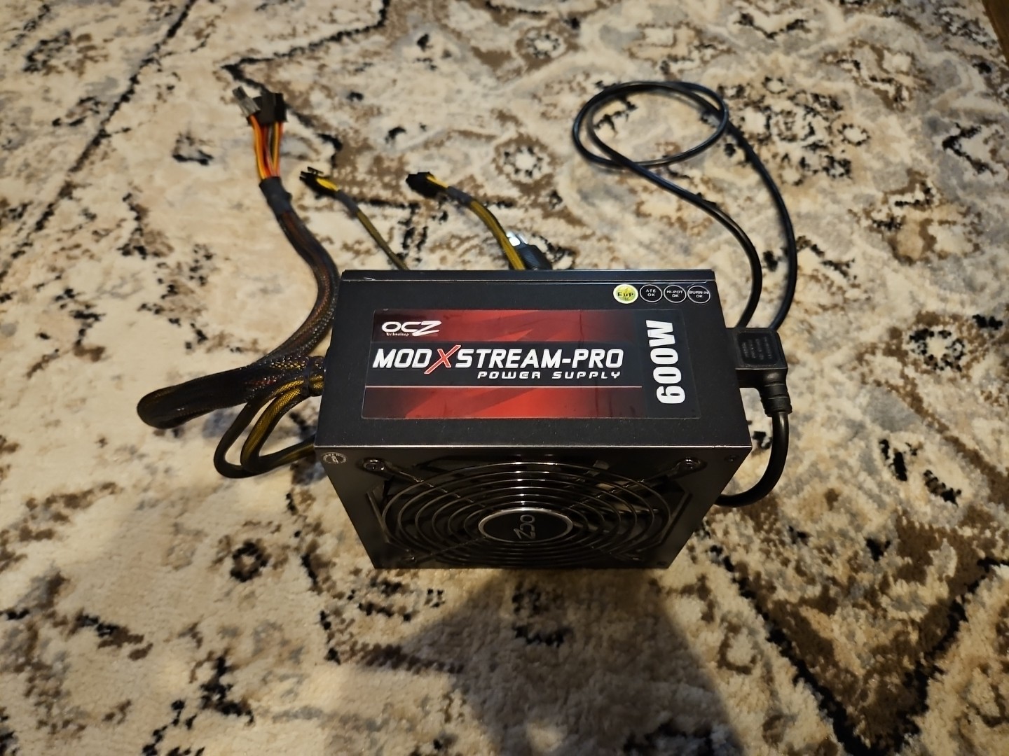 OCZ ModXStream Pro 600W Modular 80+ ATX power supply (OCZ600MXSP) - Working