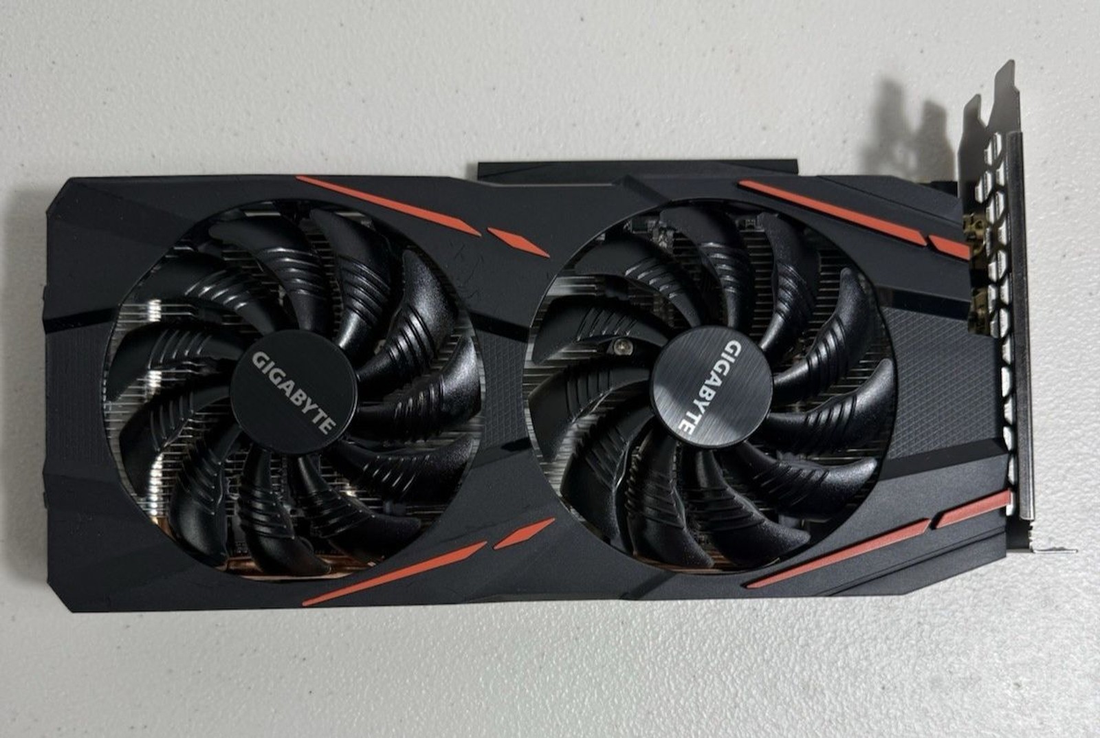 Gigabyte Radeon RX 570 Gaming 8GB GDDR5 Open Box New GV-RX570GAMING-8GD