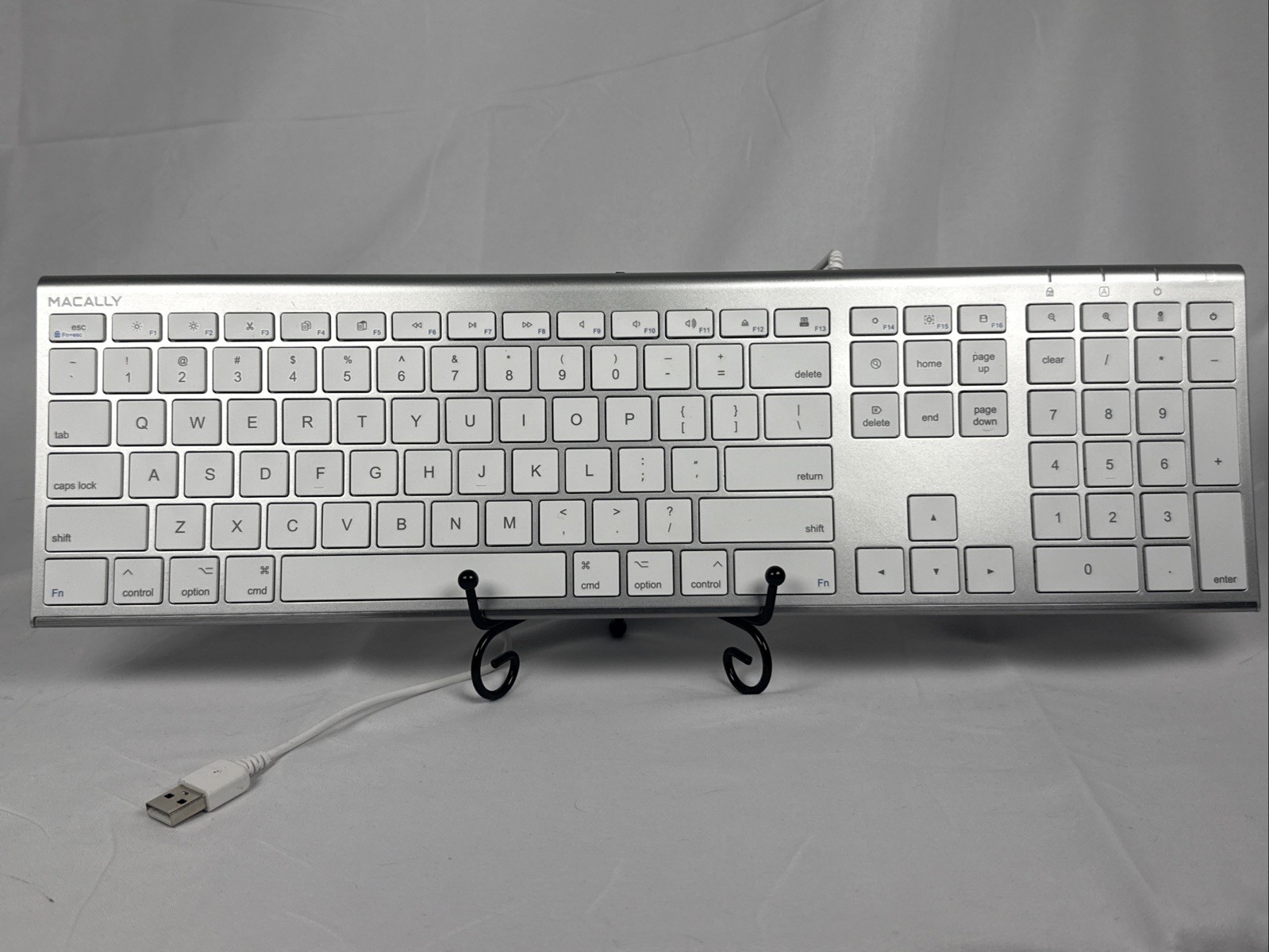 Keyboard USB Wired MACALLY Model:ACEKEYA Used Tested Works