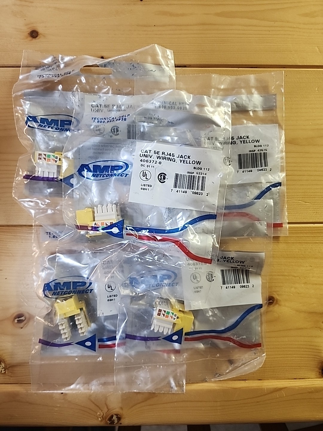 Lot of 5 AMP Netconnect 406372-8 Cat5e RJ45 Keystone Jacks Yellow New Seale