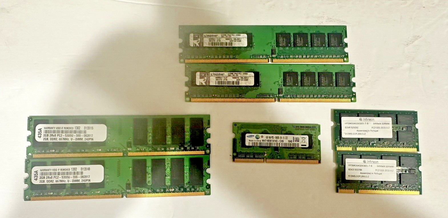 Lot of 7 Computer Memory Sticks Pc and Laptop