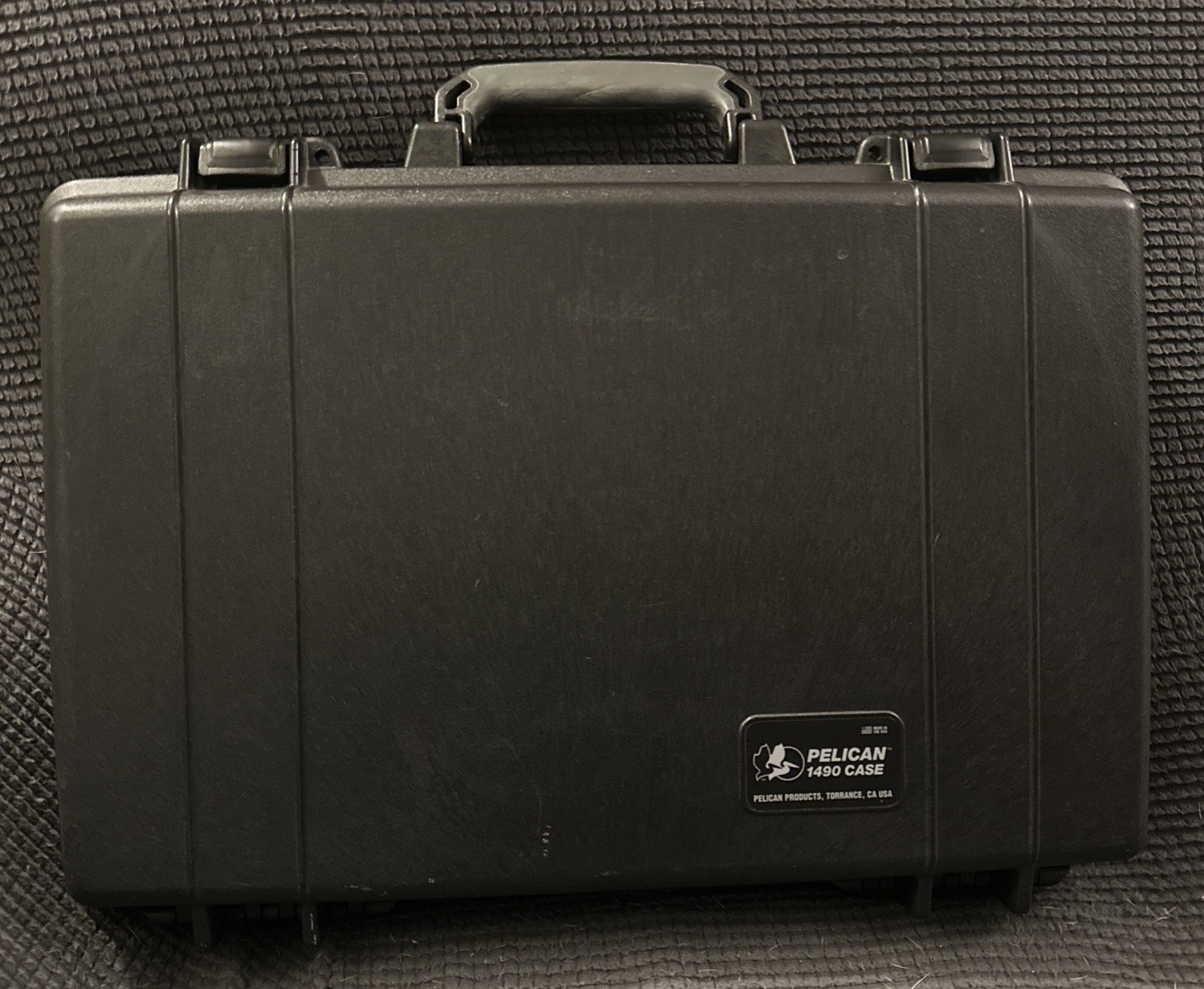 Genuine Pelican 1490 Laptop Briefcase Hard Carry Case with Lid Organizer & Key 