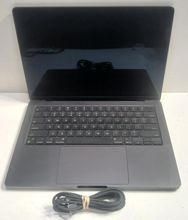 APPLE MACBOOK PRO A3112 (P11039775)