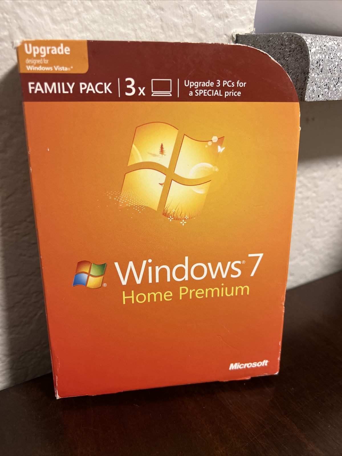 Microsoft Windows 7 Home Premium Upgrade Family Pack 3PC Genuine 32 & 64 bit