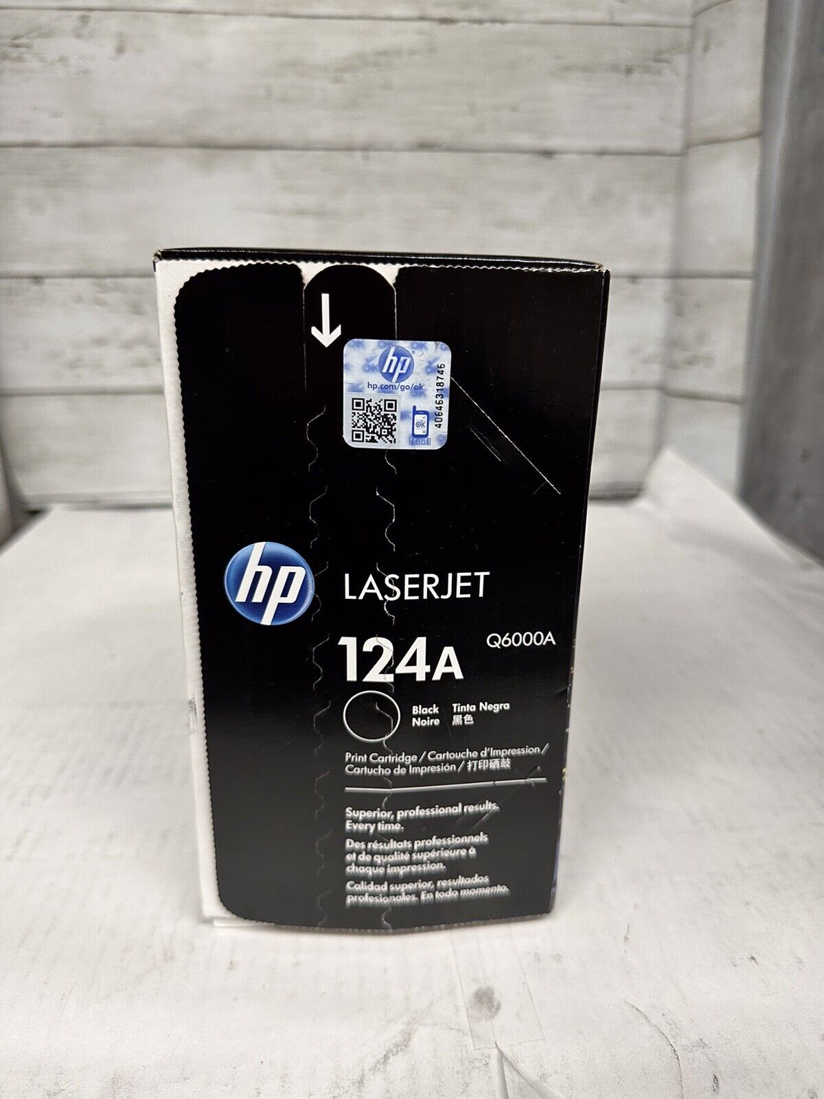 Genuine HP LaserJet 124A  Black Print Cartridge Q6000A Cosmetic Damage New /