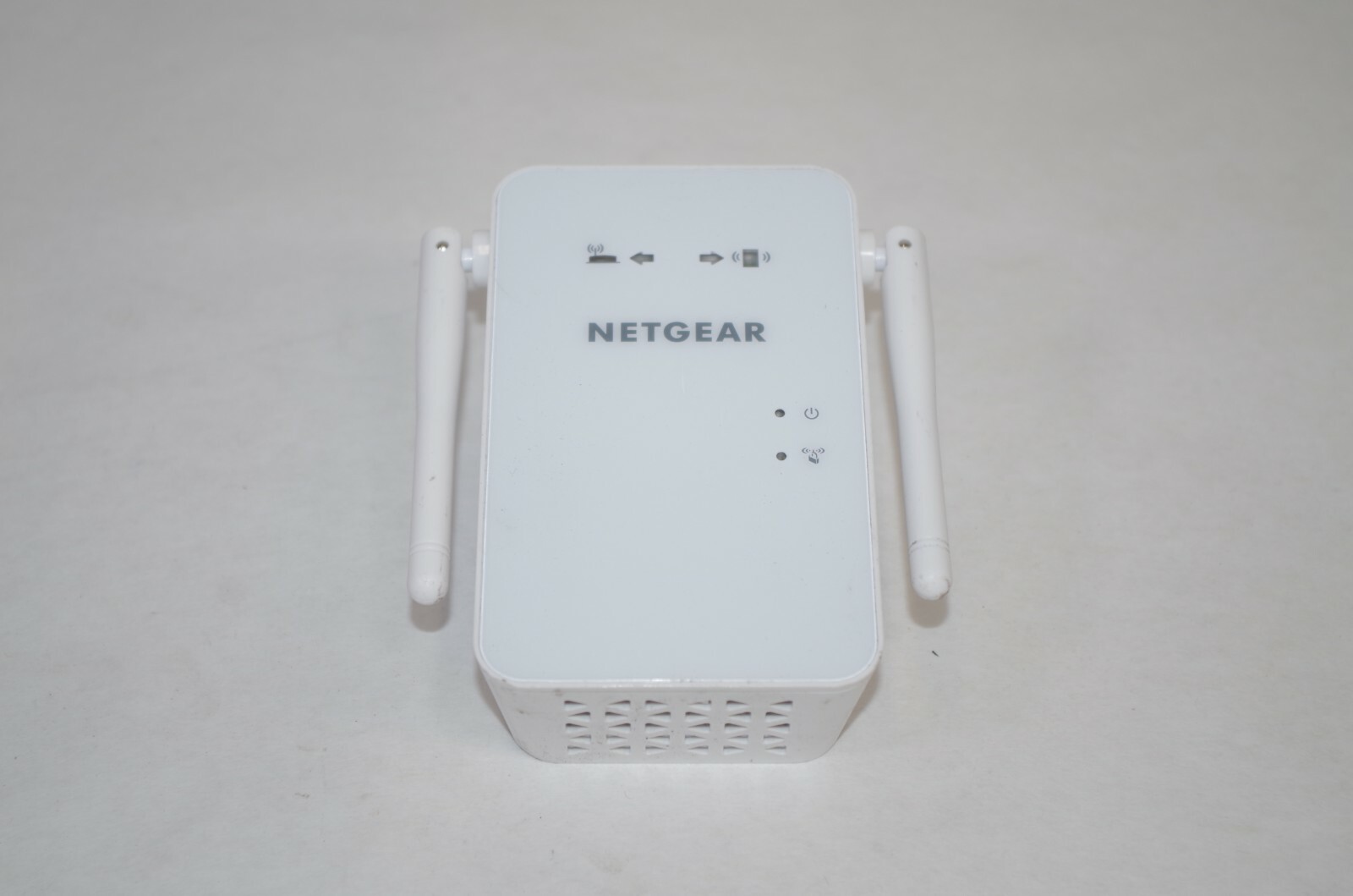 NETGEAR EX6100v2 IEEE 802.11ac Wireless Range Extender & Access Point