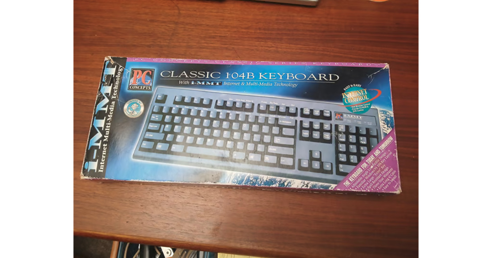 PC Concepts Classic 104B Keyboard