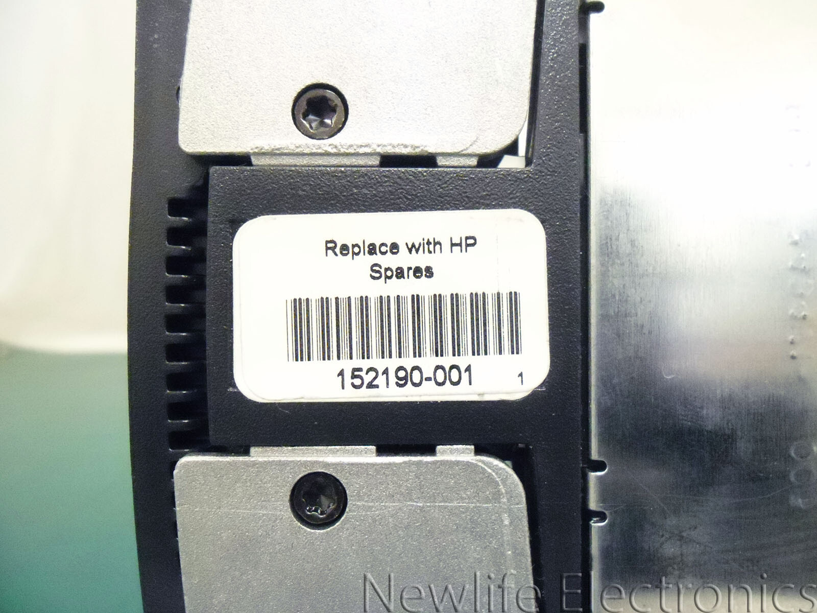 HP 152190-001 18GB 10,000 RPM 3.5 in. Wide Ultra3 SCSI HDD 300955-004