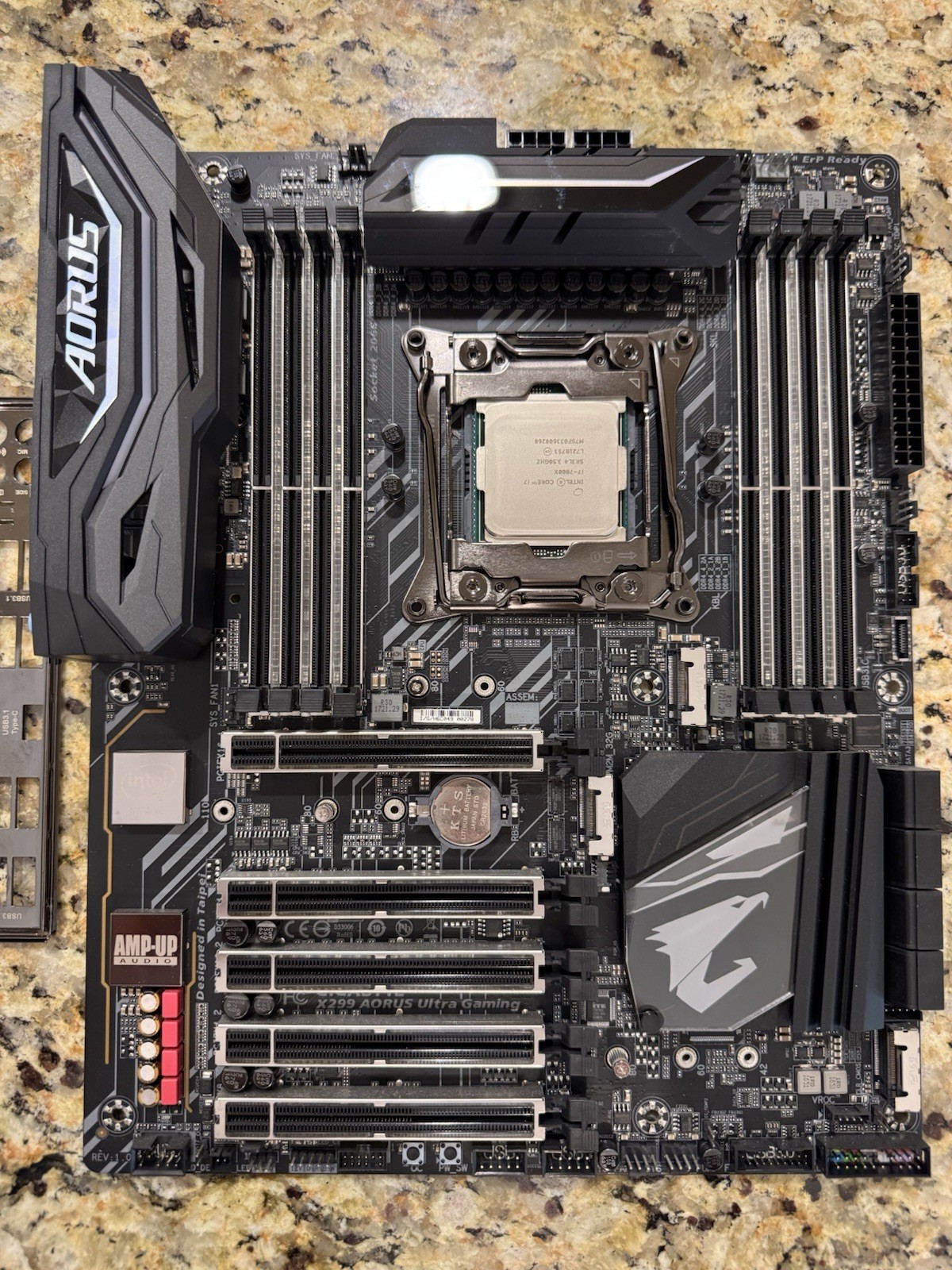 Gigabyte X299 AORUS Ultra Gaming + Intel Core i7-7800X CPU/Motherboard Combo