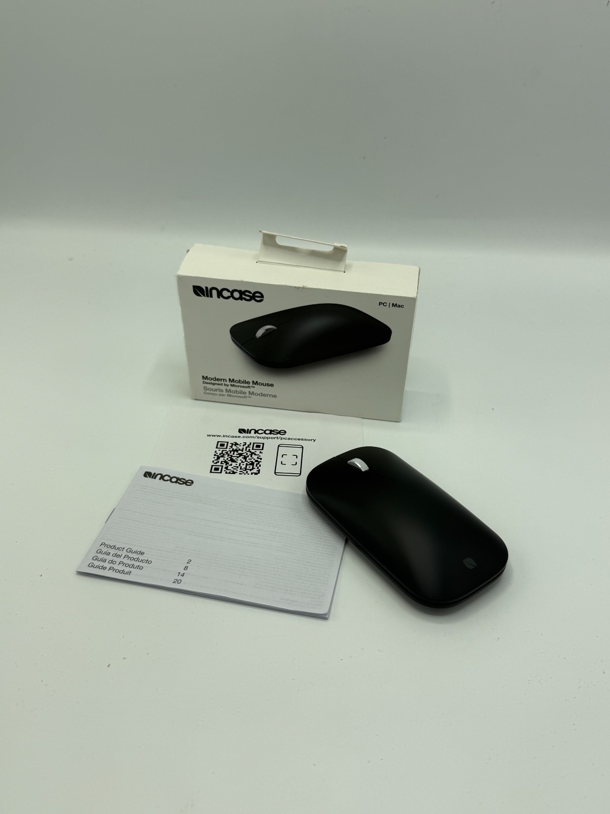 Incase - Modern Mobile Mouse Designed by Microsoft - Wireless - Black