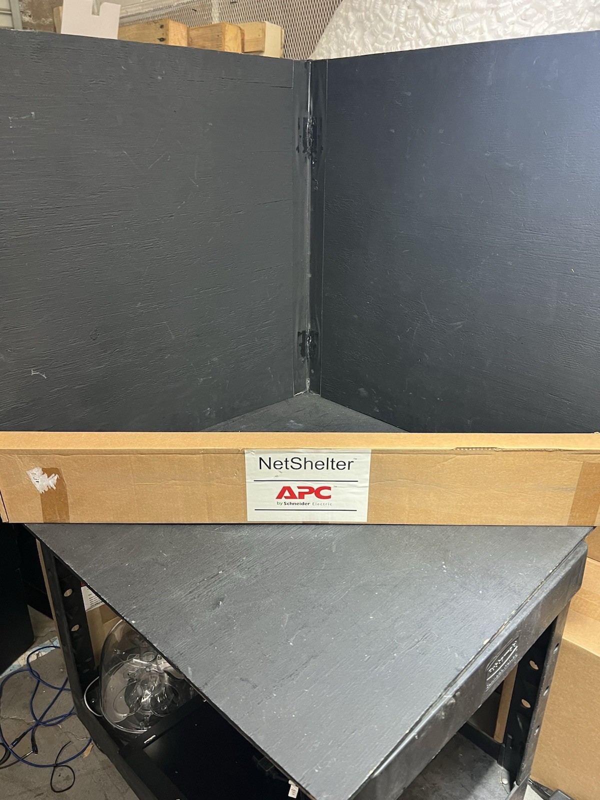 APC NetShelter AR7723 