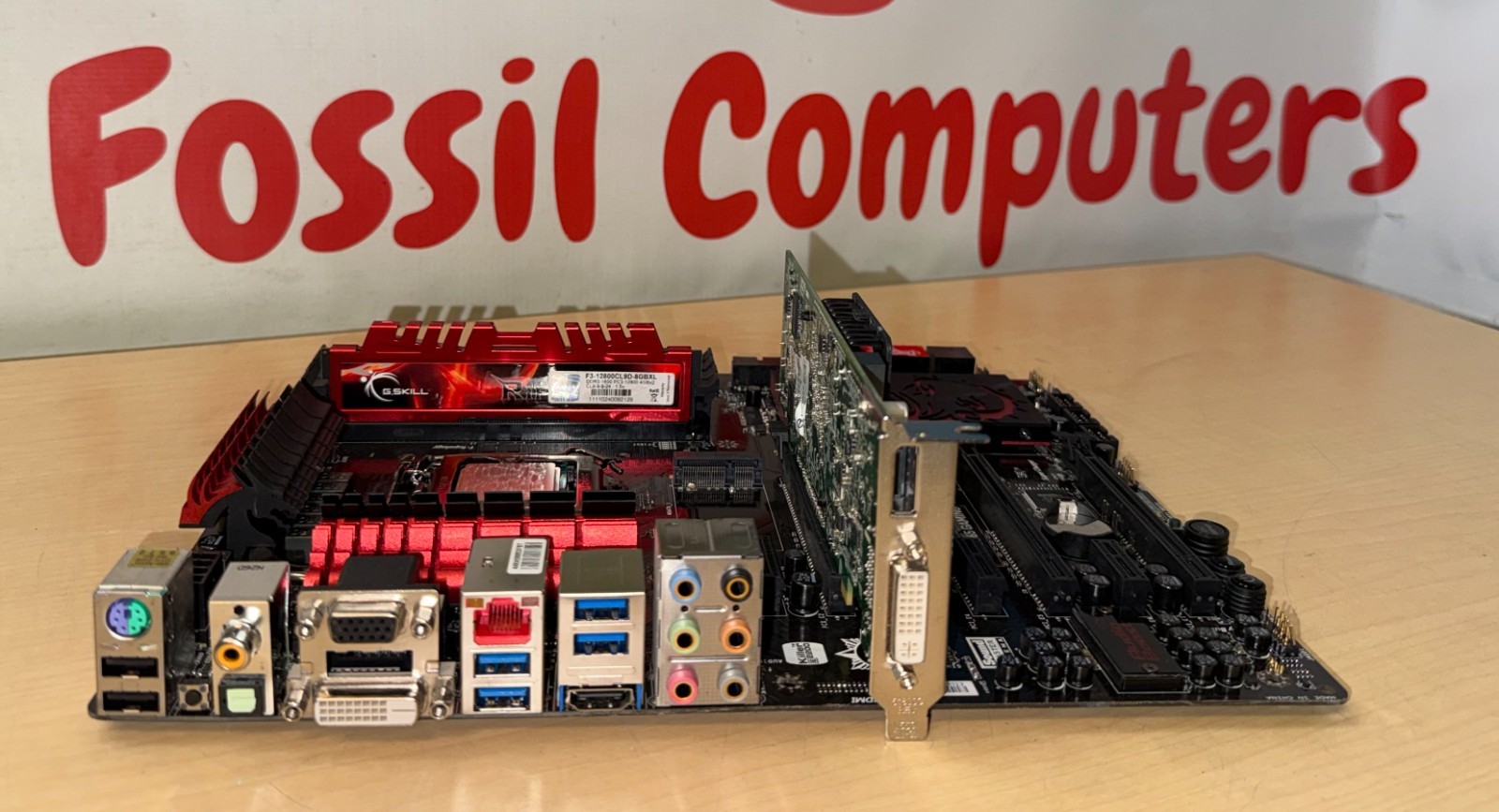 MSI Z87-GD65 GAMING ATX LGA 1150 Intel Pentium CPU G3258 @ 3.20GHz 4GB DDR3 RAM