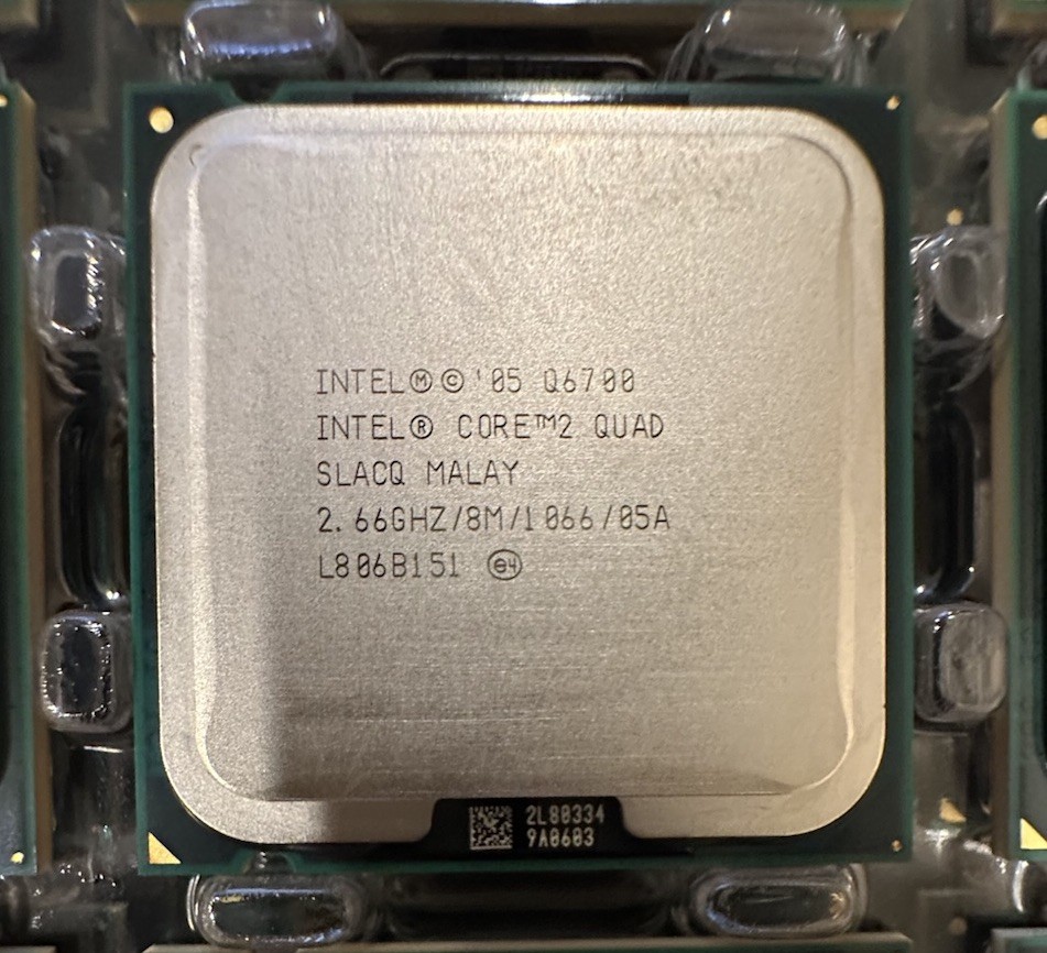Intel Core 2 Quad Q6700 2.66 GHz 1066 MHz 8 M Quad-Core Socket 775 Processor