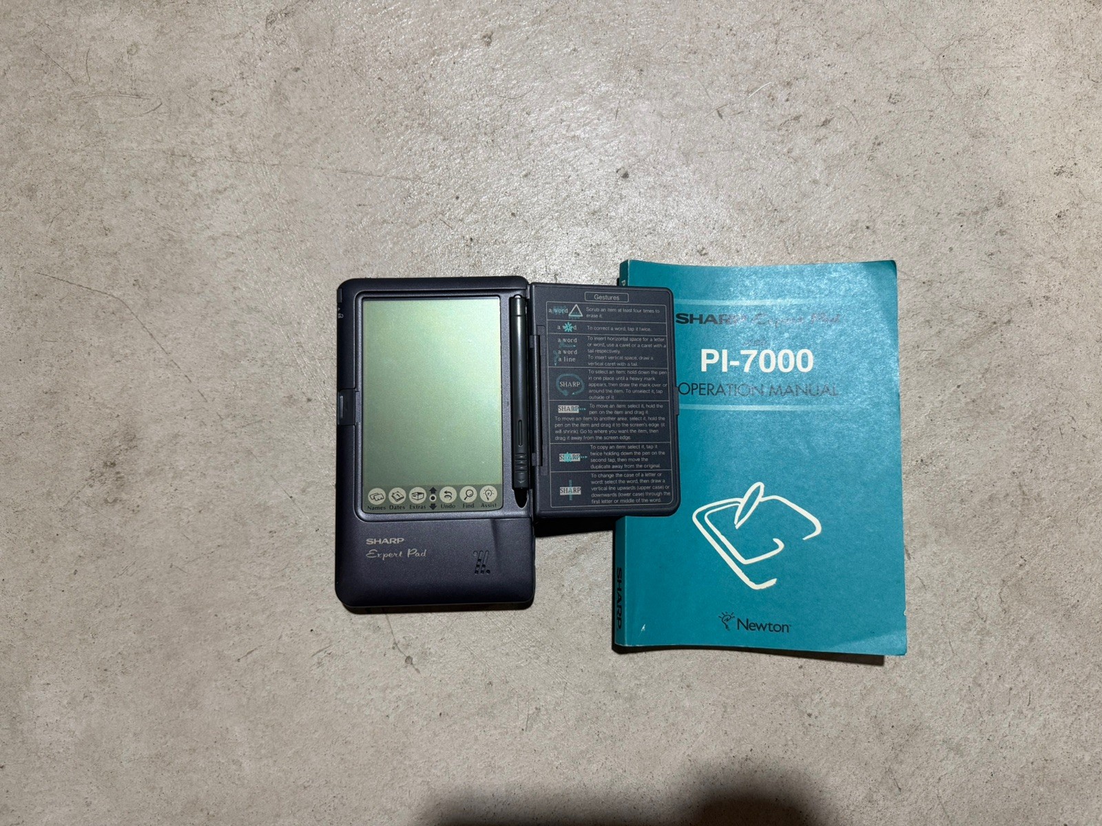 SHARP EXPERT PAD - APPLE NEWTON CLONE - RARE ITEM  (PI-7000) parts only