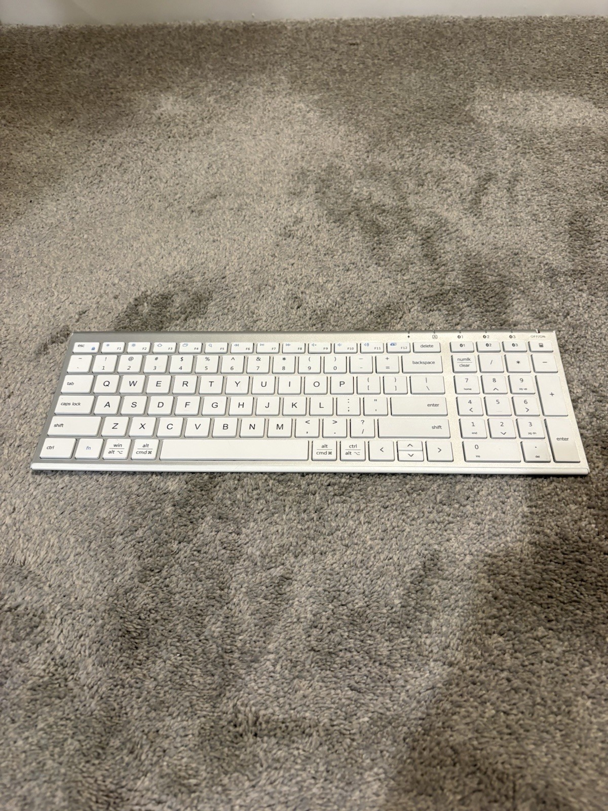 iClever IC-BK10 Keyboard Bluetooth Universal Rechargeable Ultra Slim Size White
