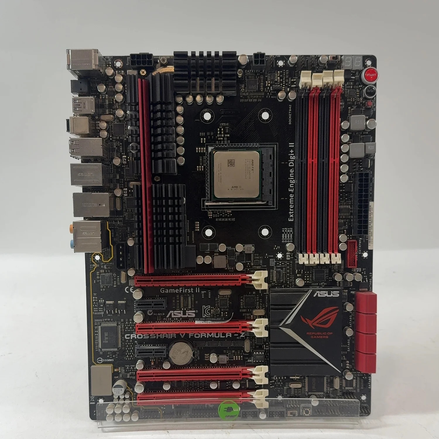 Asus Crosshair V Formula-Z AM3+ AMD FX-9370 8 Core 4.70GHz ATX