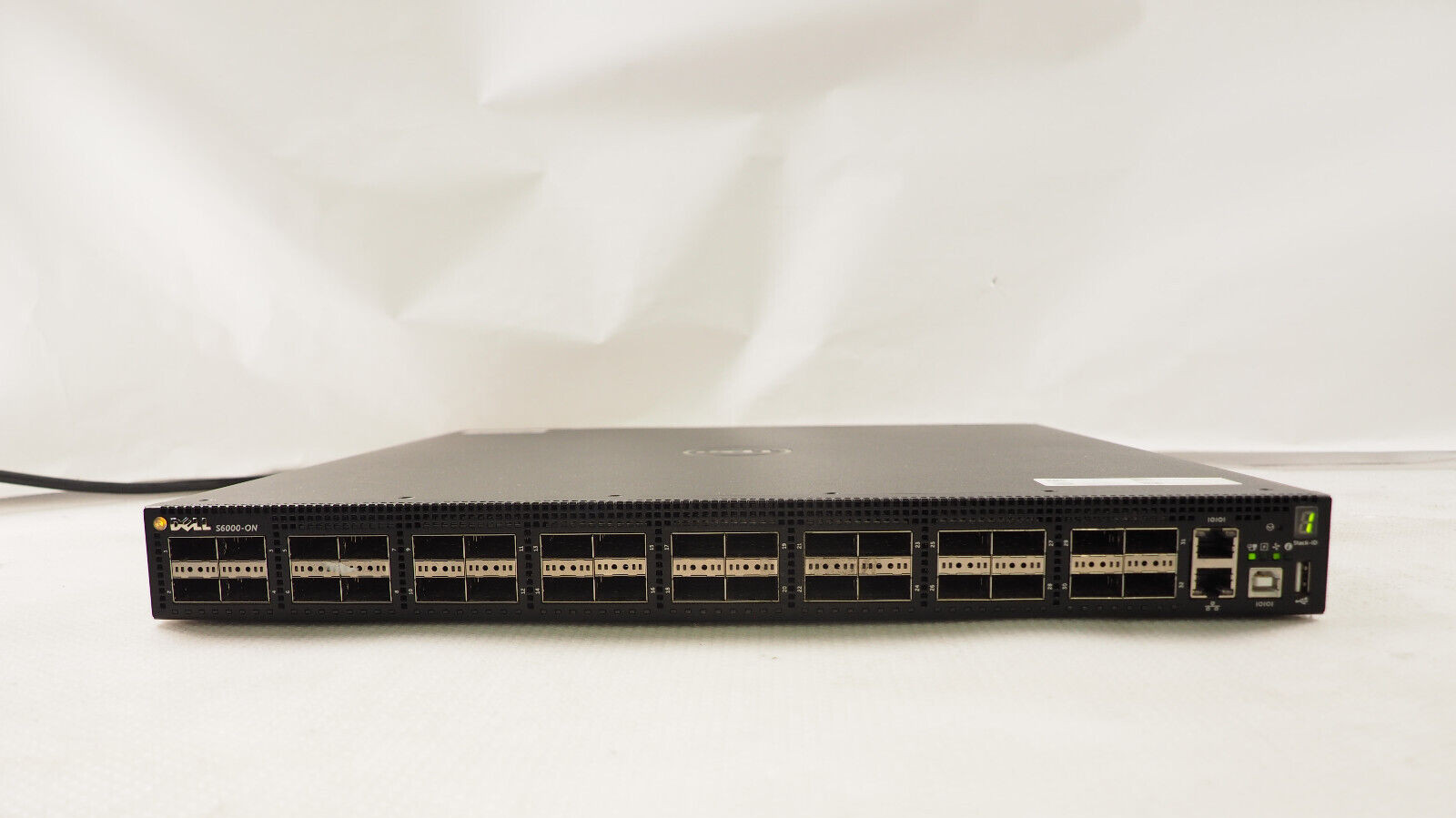 Dell Networking S6000-ON CM59G 32-Ports 40GbE QSFP+ Switch w/ 2 x 460W PSUs