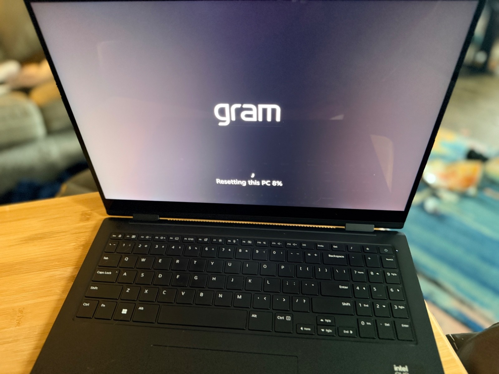 LG Gram Pro 16" 2-in-1 Touchscreen – Core Ultra 7, 32GB RAM, 1TB SSD