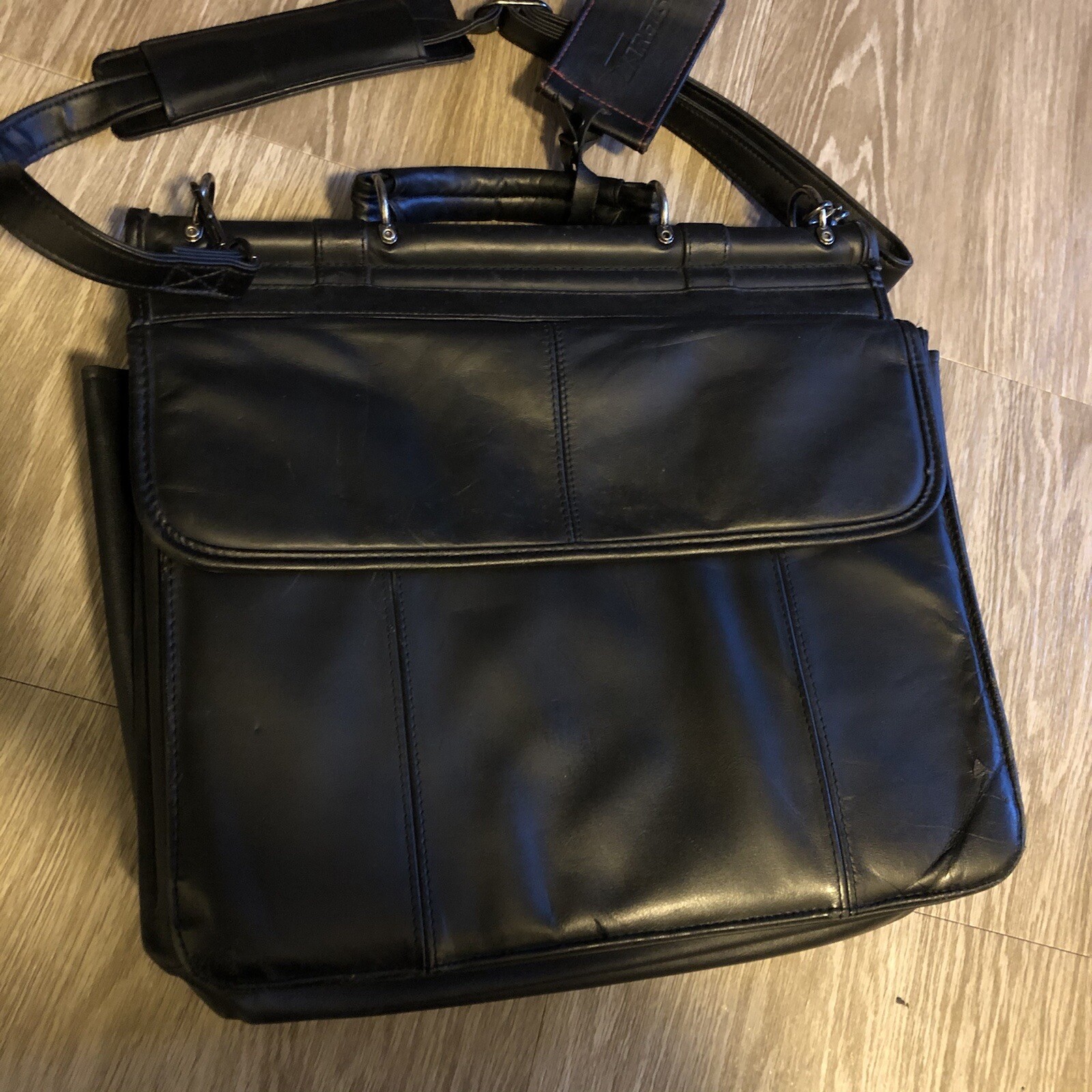 Targus Laptop Carrying Case Black Leather