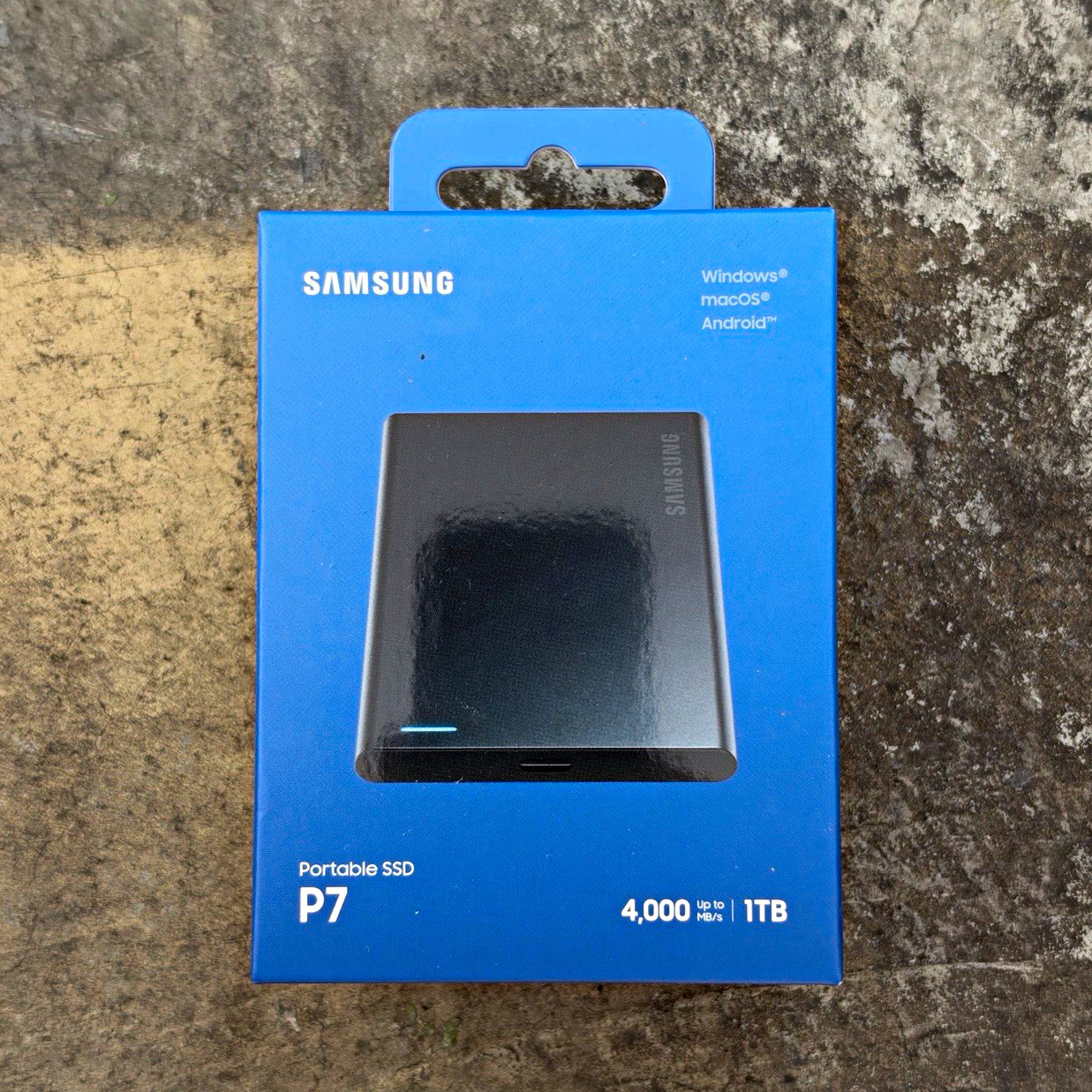 Samsung Portable SSD P7 1TB USB4 - 4,000 MB/s External Solid State Drive