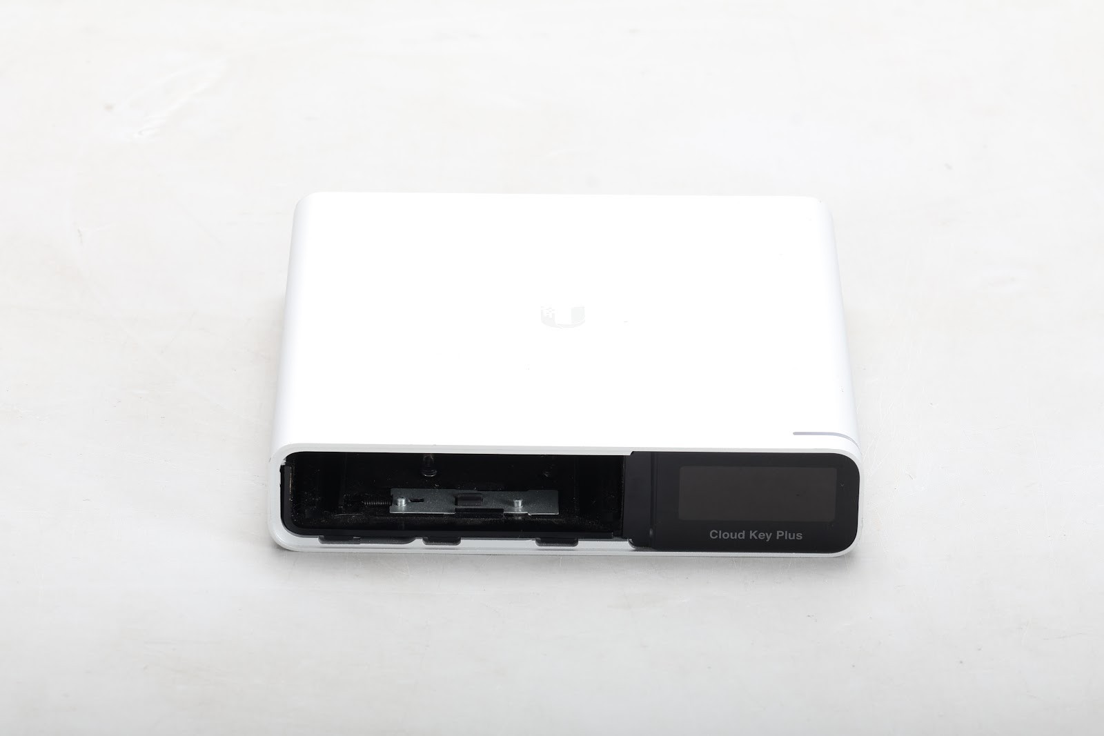 Ubiquiti UCK-G2-PLUS UniFi Cloud Key Plus Gateway - Missing Hard Drive Caddy