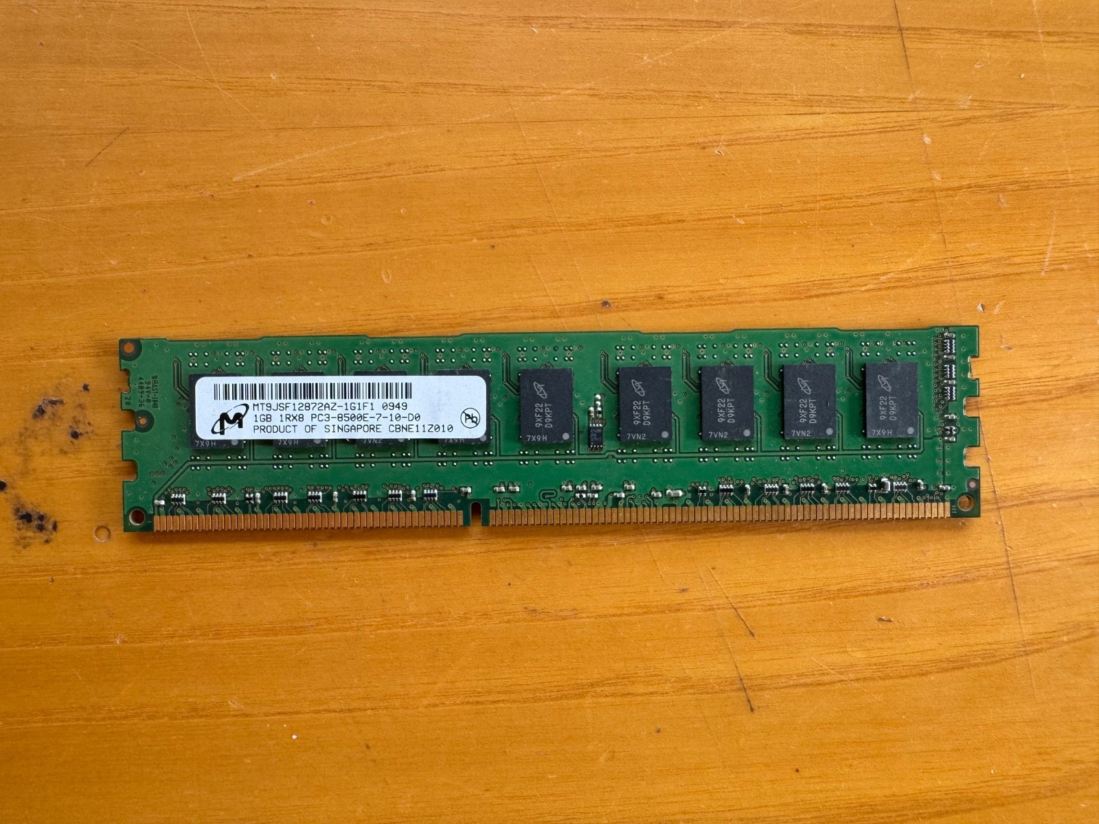 Micron 1GB DDR3 PC3-8500E 1066MHz ECC DIMM RAM Server/Workstation - MT9JSF12872A