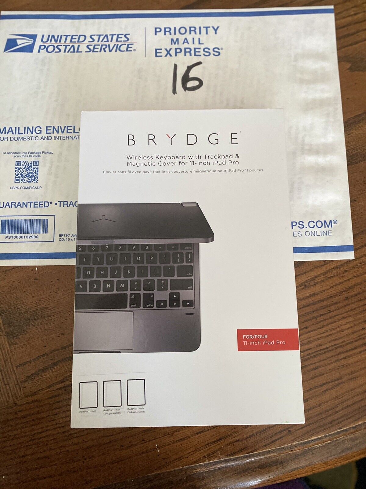 Brydge Wireless Keyboard with Trackpad Magnet Cover for 11 inch iPad Pro