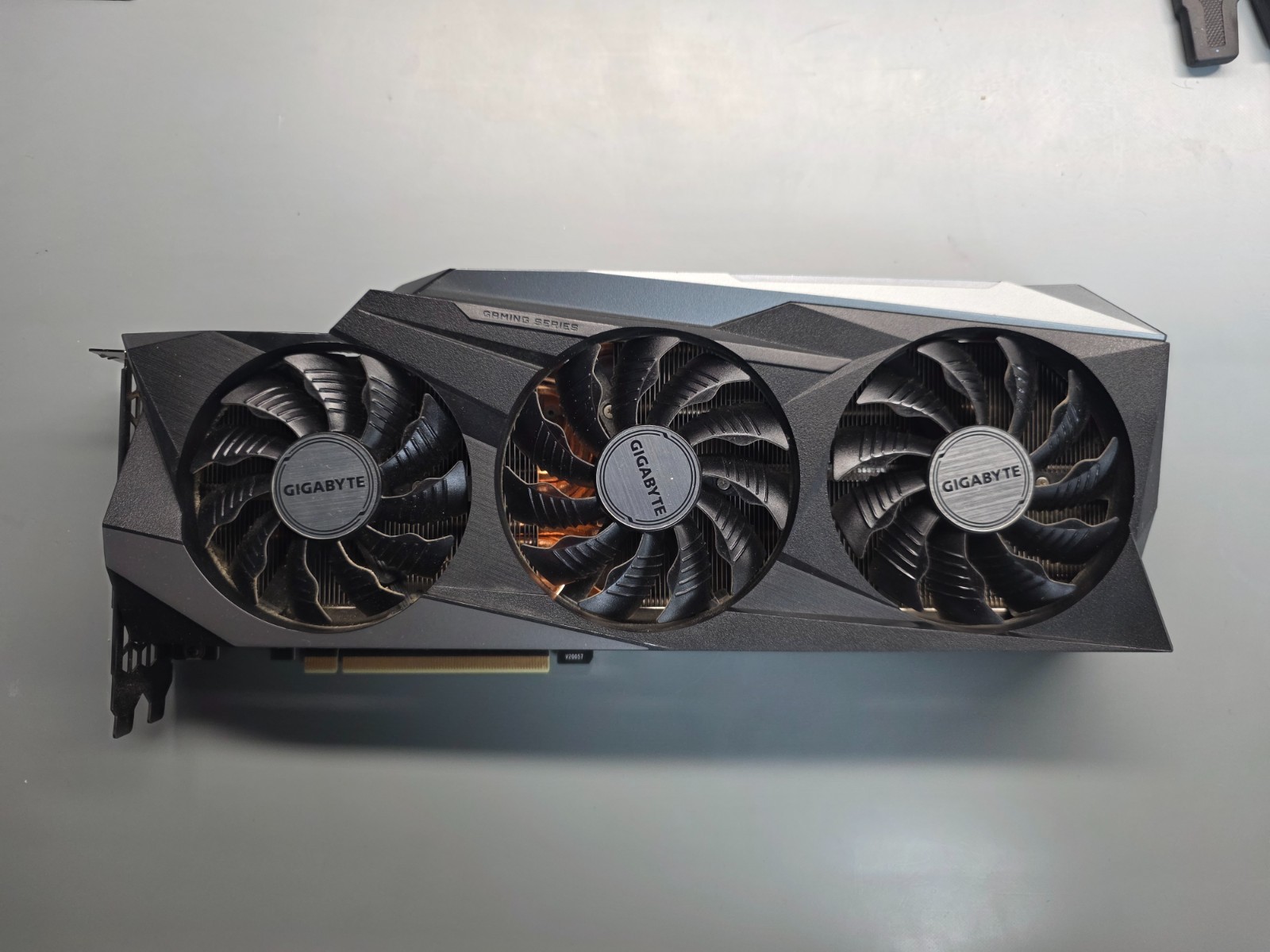GIGABYTE GeForce RTX 3080 GAMING OC 10G - Please Read