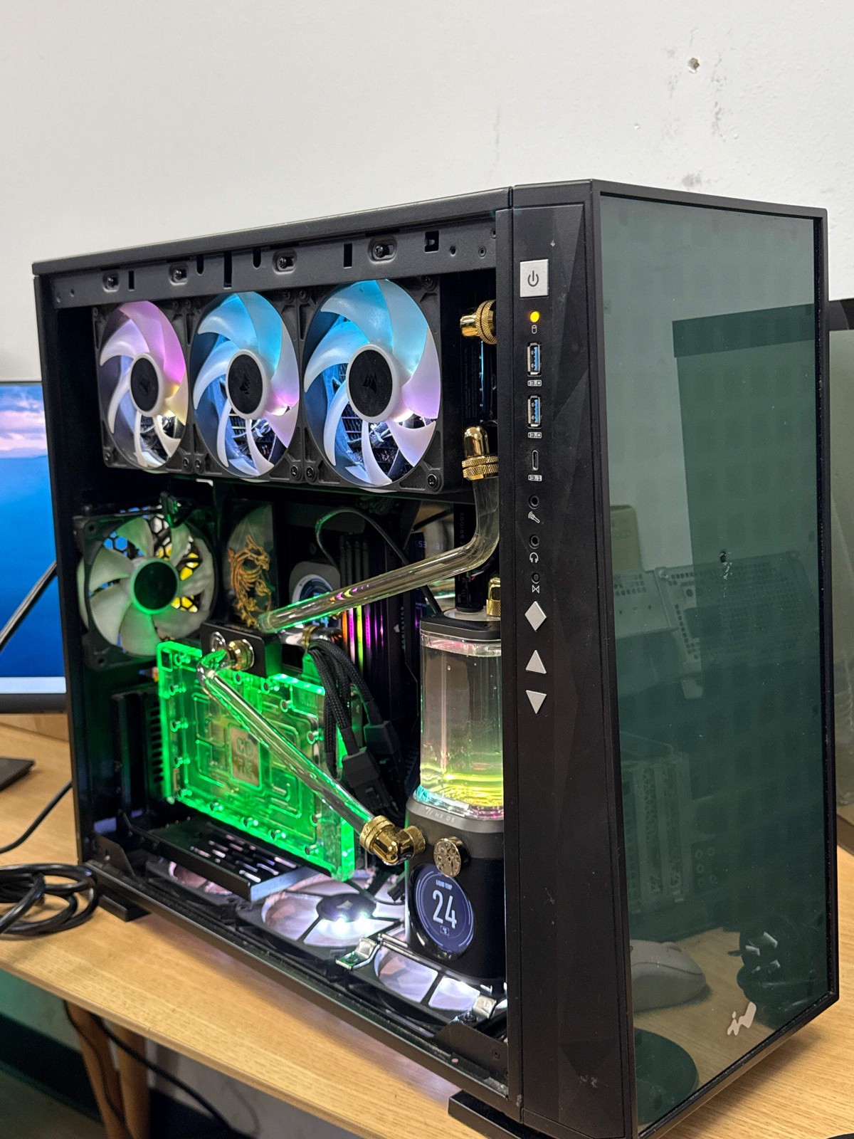 Custom Gaming PC Ryzen 9 9950X3D 64GB RAM 14TB SSD RTX 5090 32GB Win 11 - Used