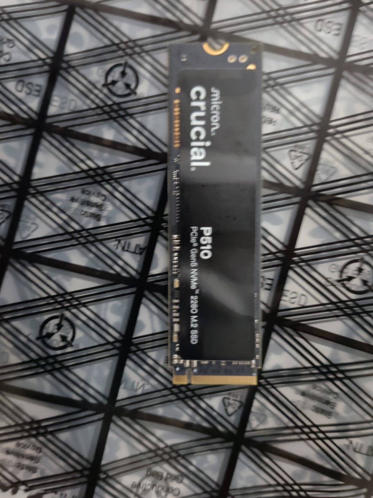 Crucial 1TB Gen5 NVMe M.2 SSD P510 SMART Provided