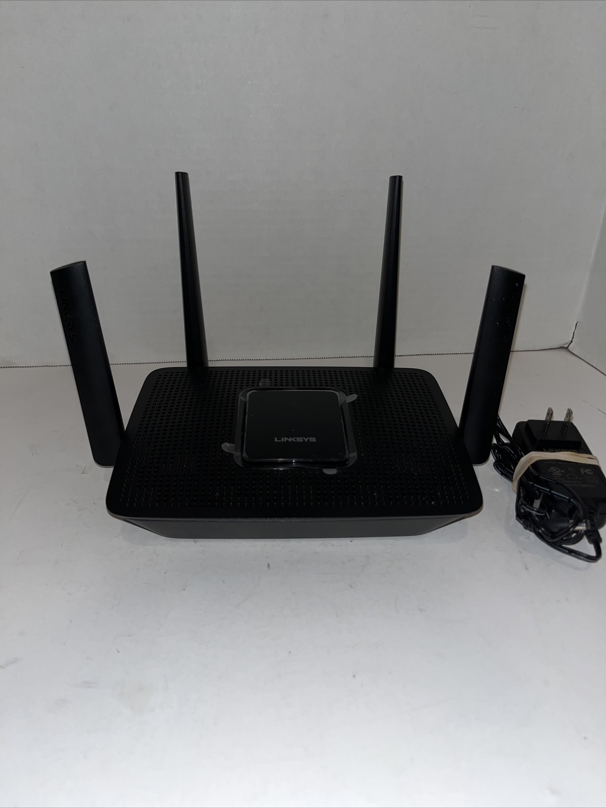 Linksys Max Stream Tri Band AC3000 WiFi Router MR9000