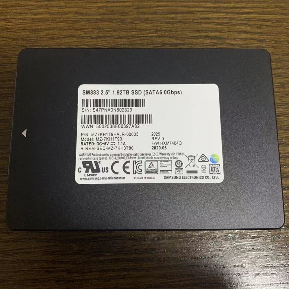 Samsung SM883 1.92TB SSD 2.5 SATA 6.0G MZ-7KH1T90 MZ7KH1T9HAJR -00005 hxm7404Q