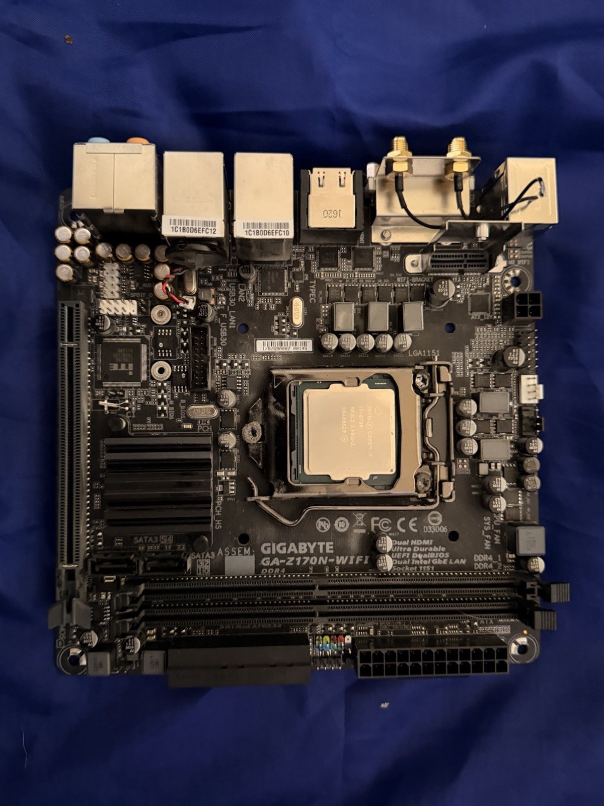 Gigabyte GA-Z170N-WIFI Mini-ITX Motherboard & Intel I7-7700 CPU
