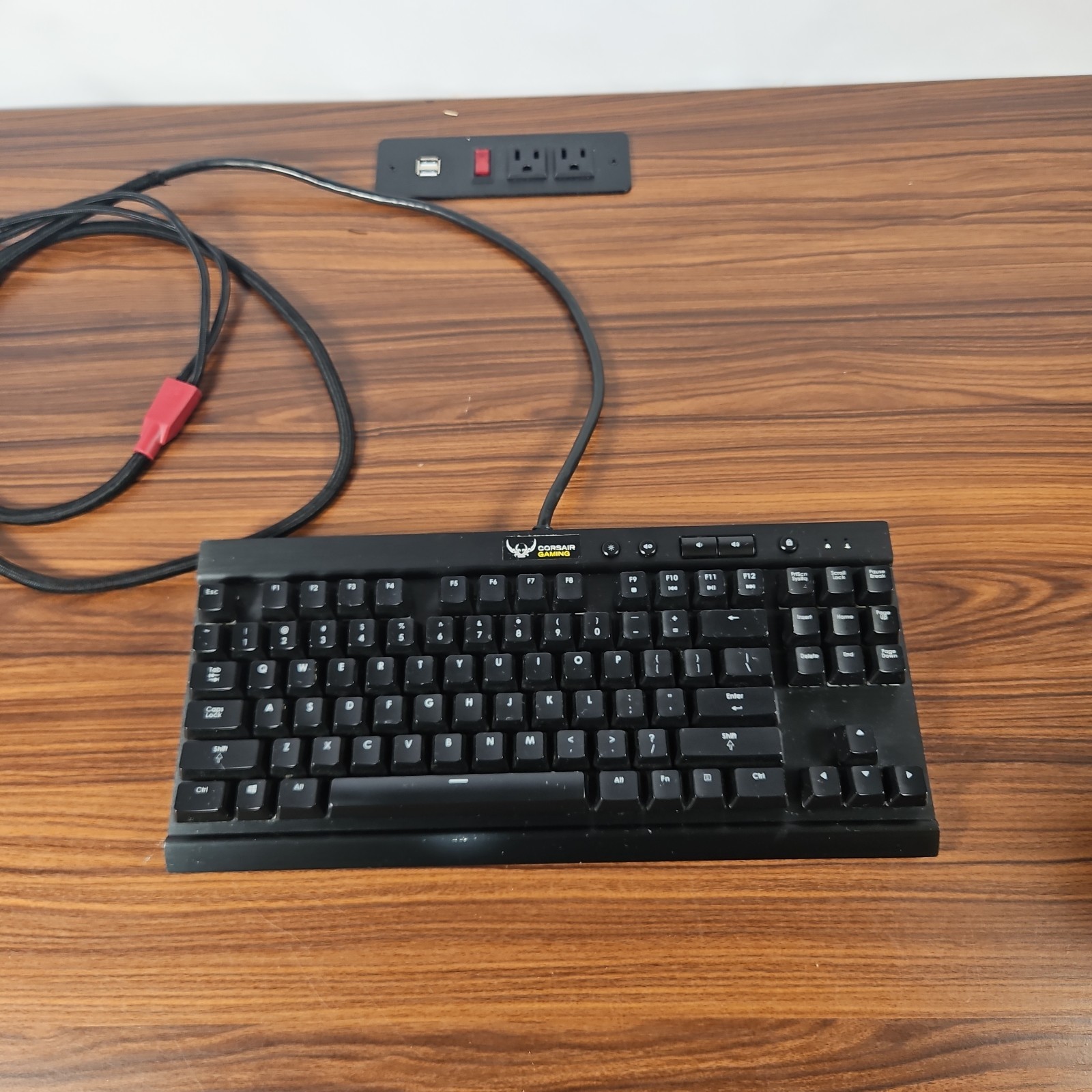 Corsair K65 RGB Cherry Rapid Fire Tested Red Switches 