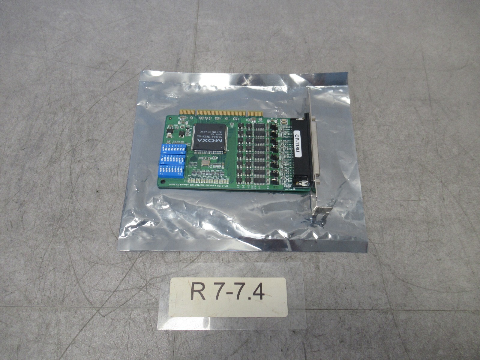 Moxa CP-118U Universal PCI Board 8 Port RS-232/422/485 Unused
