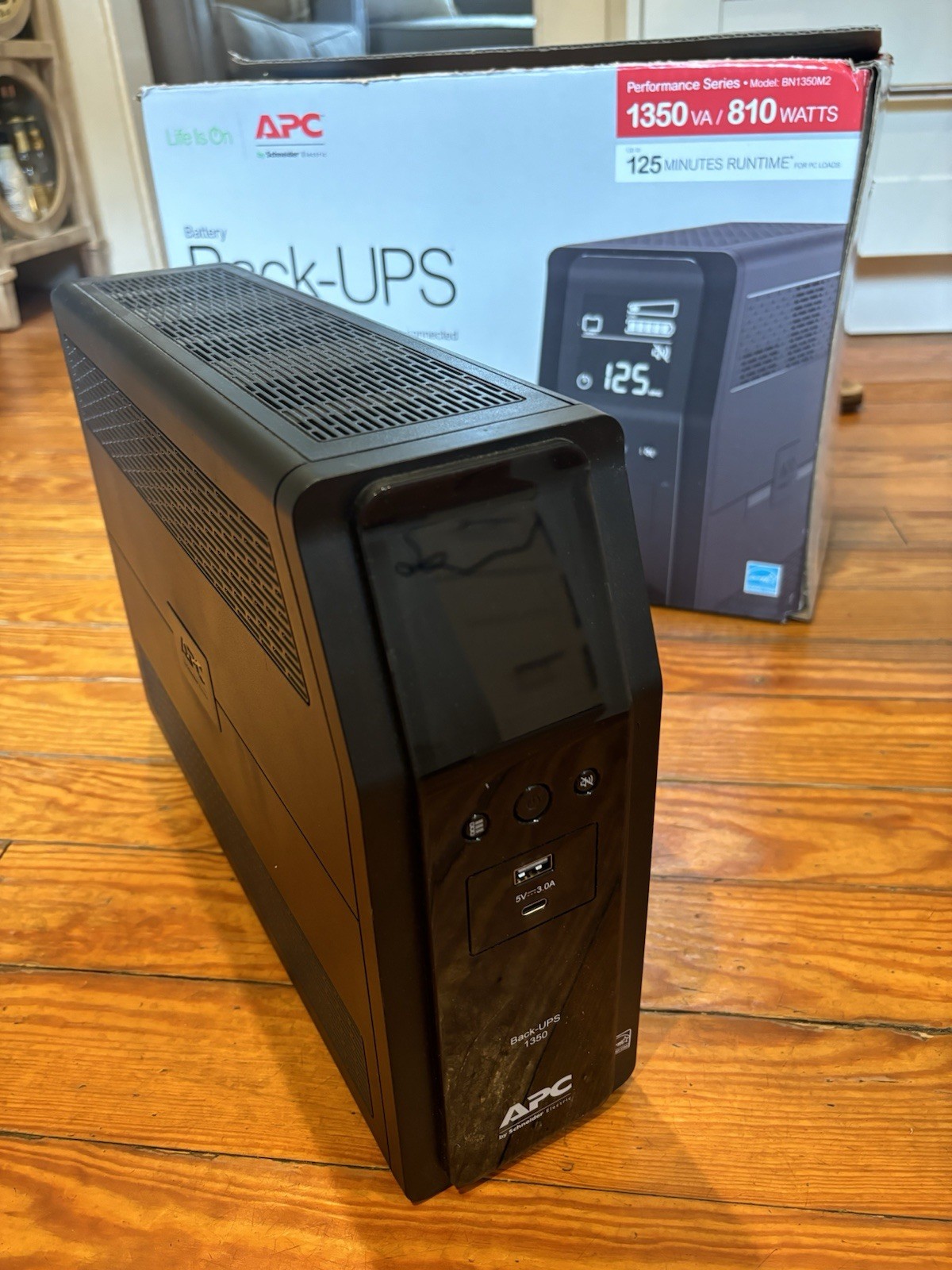 APC BN1350M2 Back-UPS Pro BN Series Battery Backup 10 Outlets