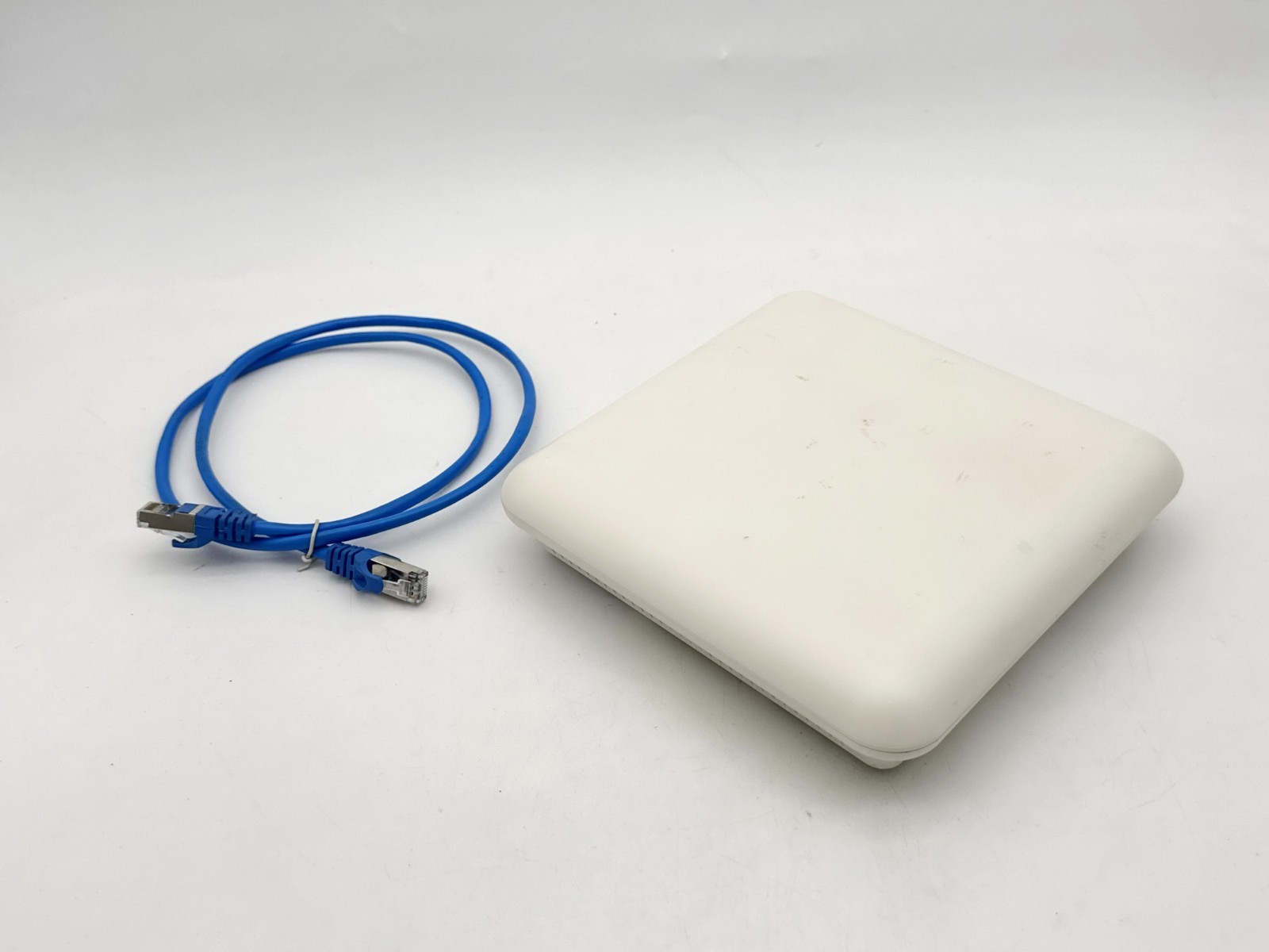 LUXUL XAP-1510 AC1900 DUAL BAND WIRELESS ACCESS POINT POE WIFI NETWORK W CABLE