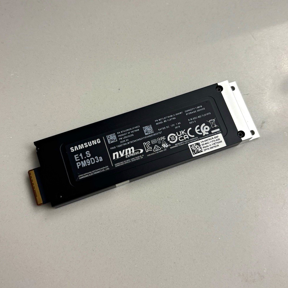 Samsung PM9D3a 7.68TB E1.S NVMe PCIe 5.0 SSD MZTL67T6HBLC-00AW7 100% Health