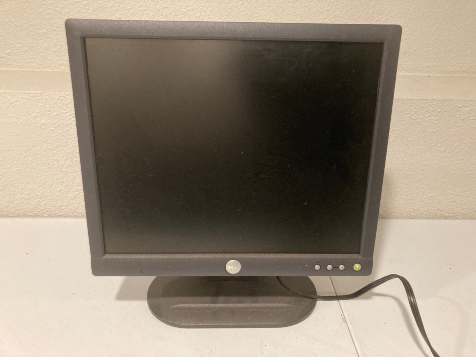 Dell REV A01 Flat Screen Computer Monitor Works With Power Cord 17 Inch Stand