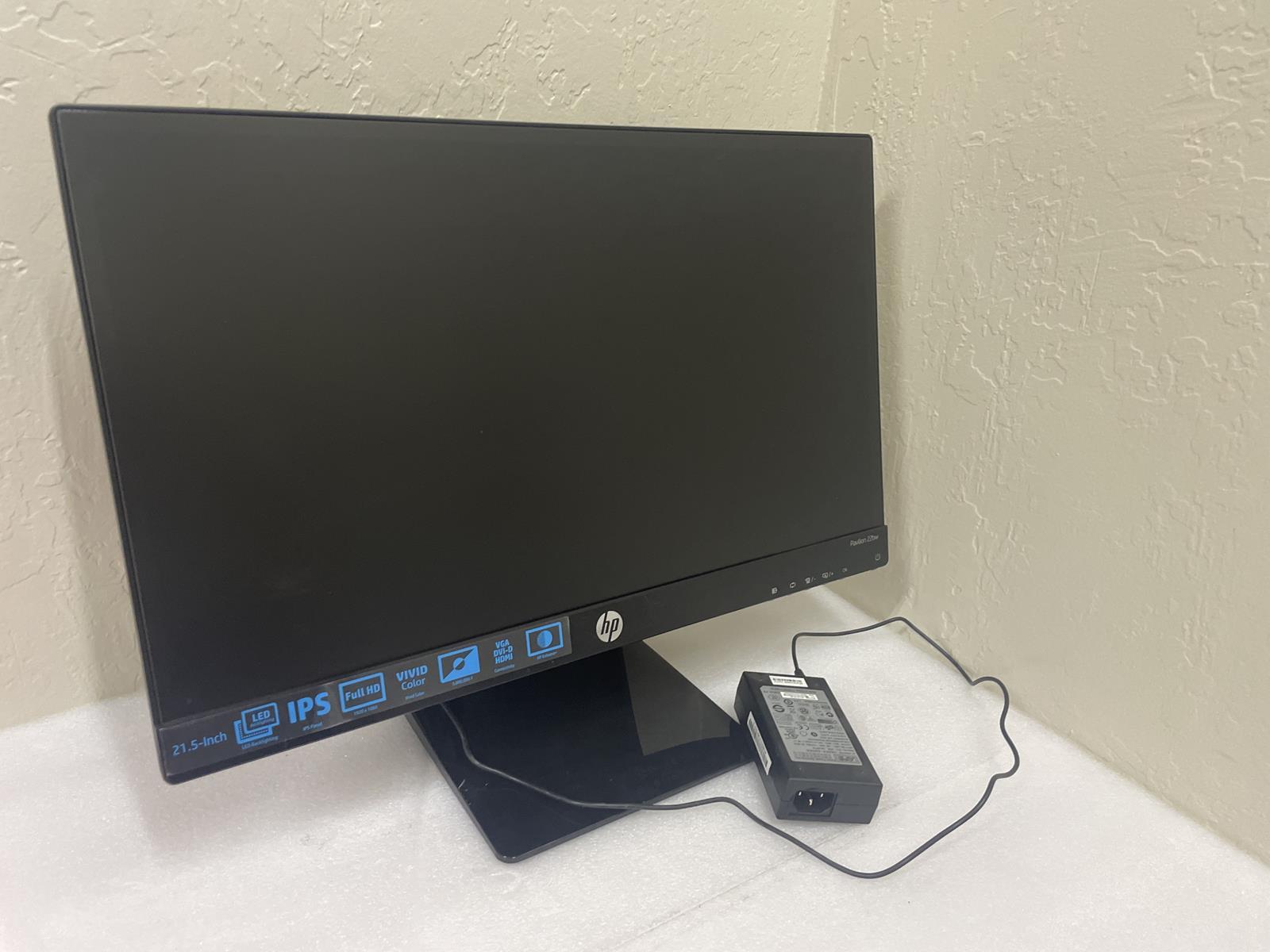 HP PAVILION 22BW 21.5'' IPS LED BACKLIT MONITOR WITH STAND AND AC ADAPTER