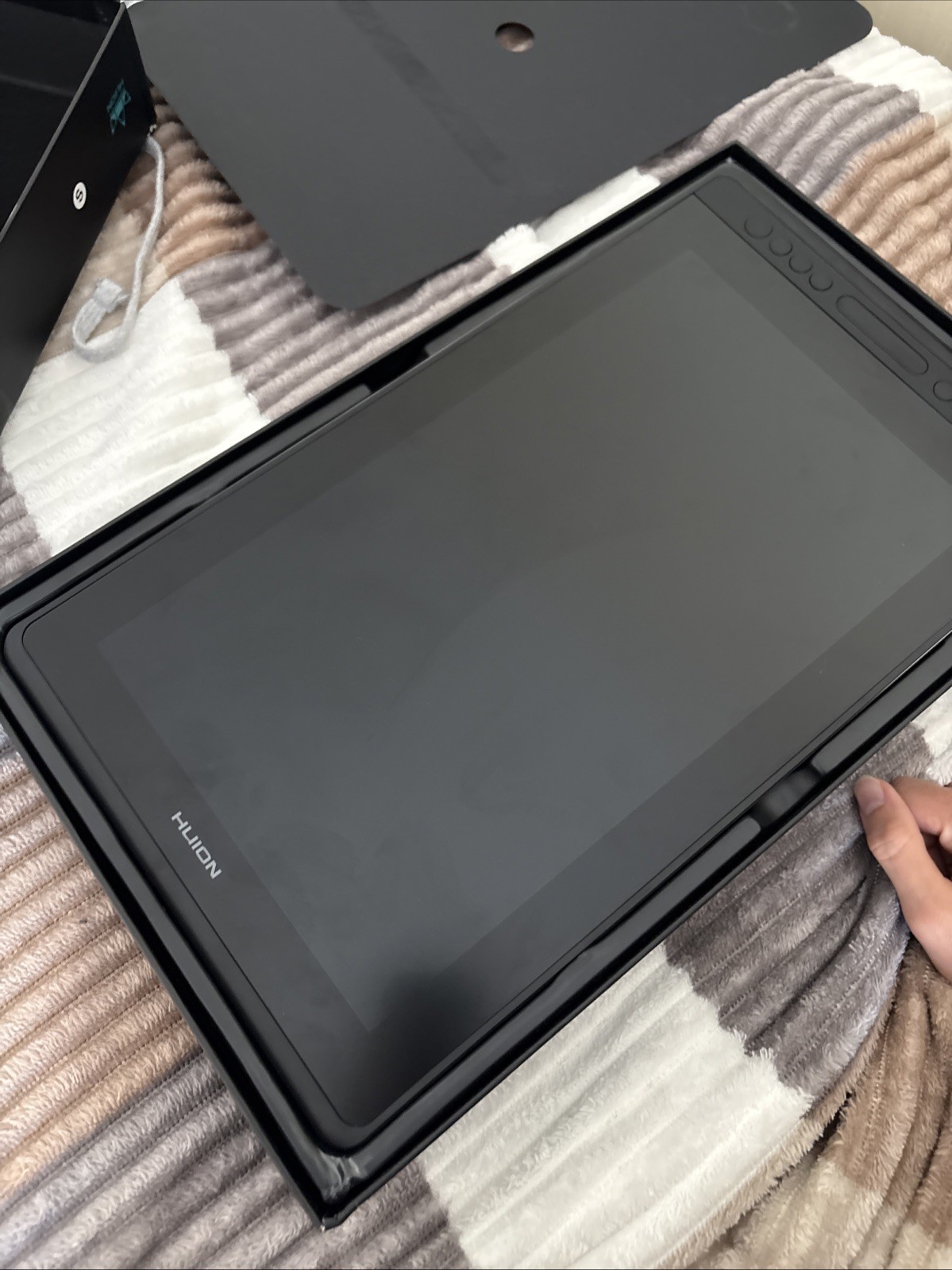 Huion Kamvas Pro 16 Graphics Tablet Creative Pen Display w/ Pen & Accessories