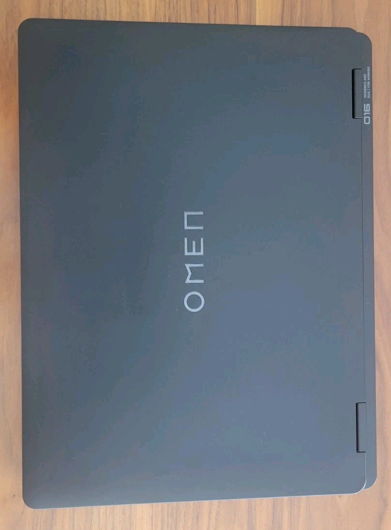 HP OMEN 16 Slim - 16" FHD+ 165Hz, Ultra 7 255H, RTX 5070, 32GB RAM, 1TB SSD