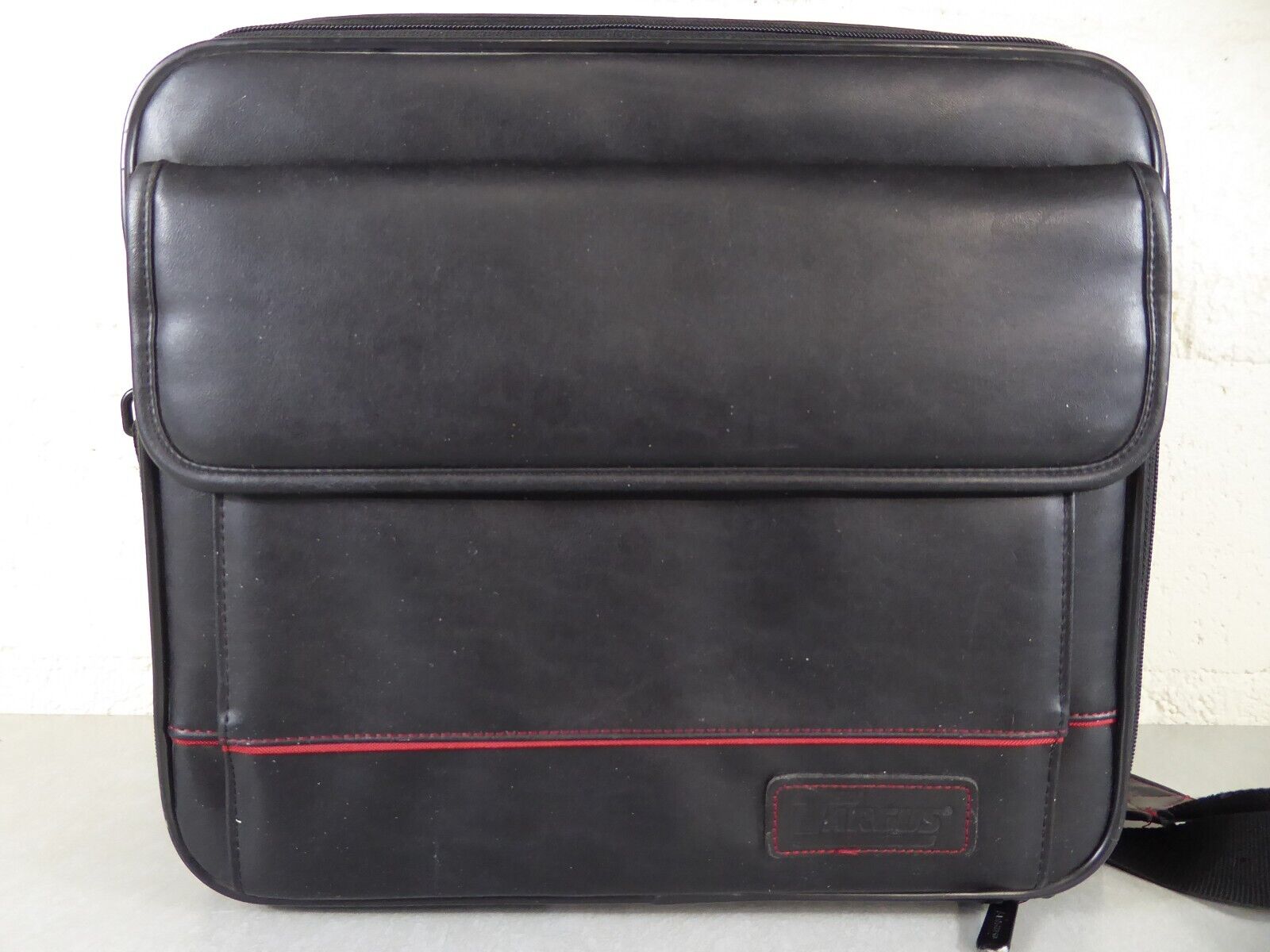 TARGUS Multi-pocket Laptop Carrying Case Bag W/Shoulder Strap Model CUN1 
