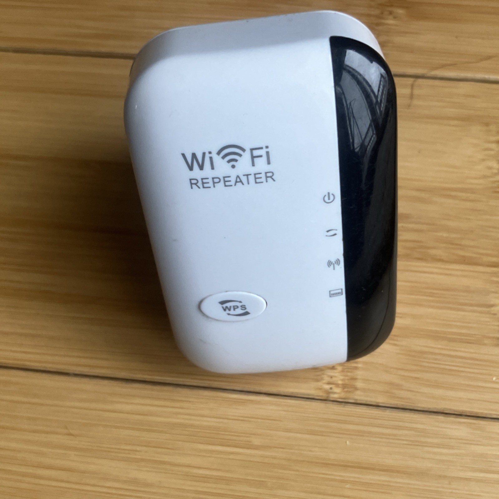 Wireless-N Repeater, 2.4GHz, WPS, 1 LAN Port, Ethernet, White/Black