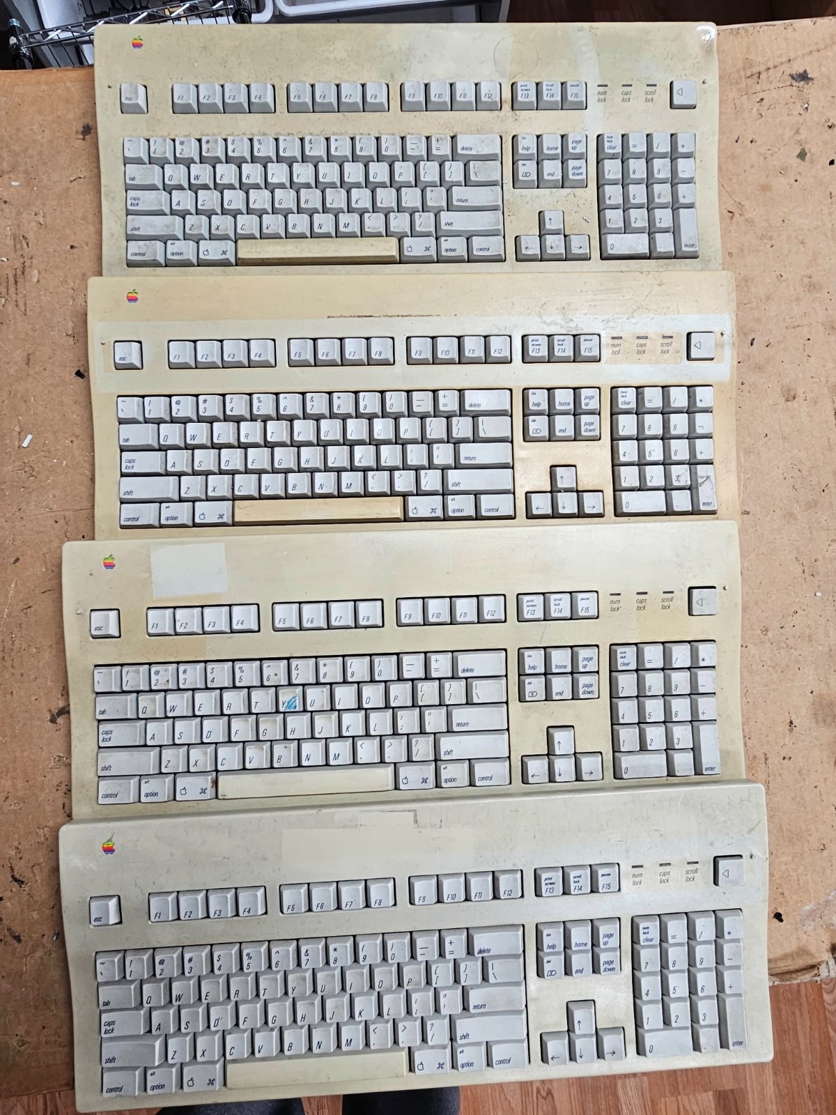 4x Vintage Retro Gaming Apple Extended Keyboard II Model M3501 Cream Alps Keys