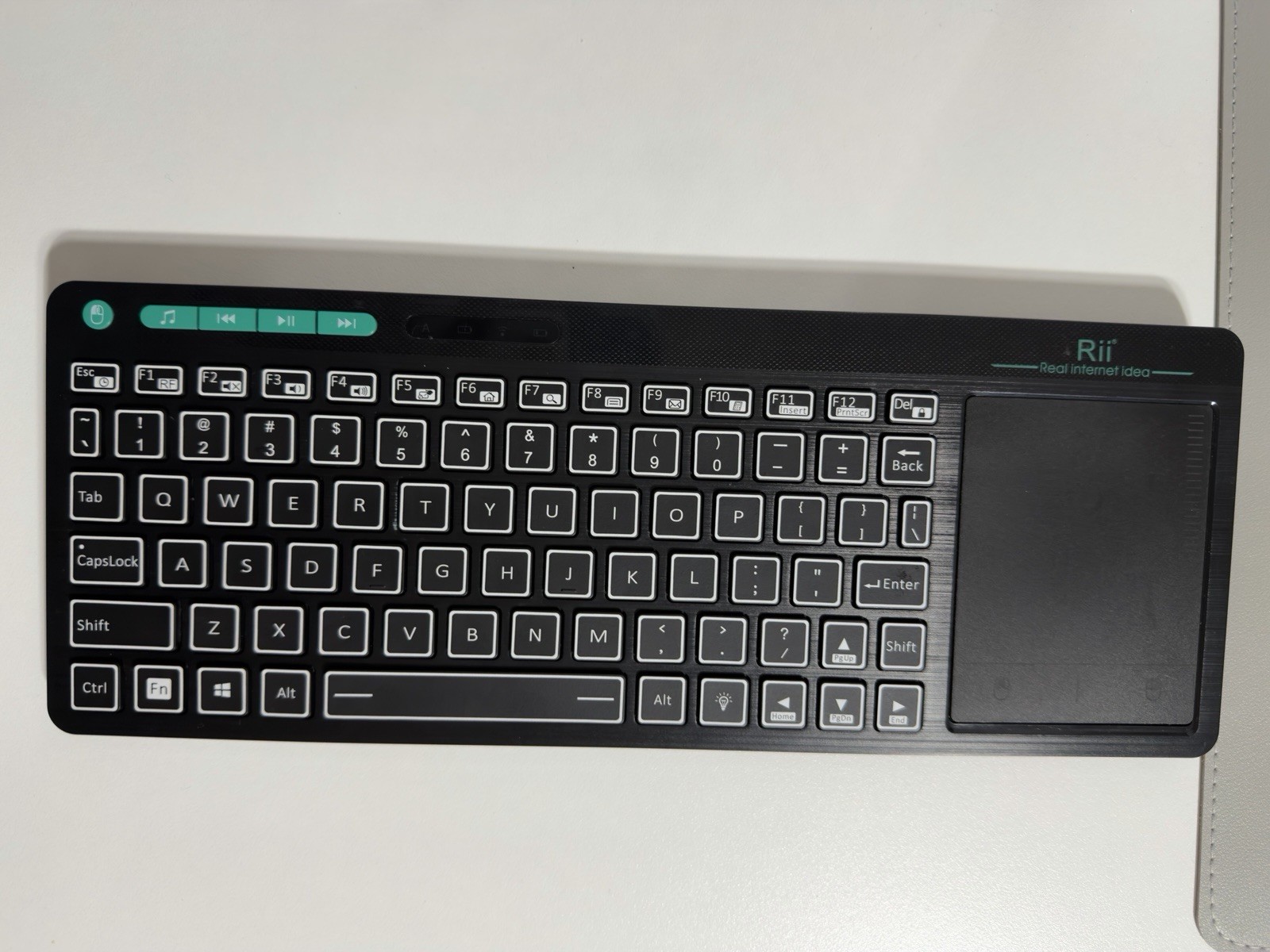 Rii Wireless Dual Mode Multimedia English Keyboard 2-LED Color Backlit RT518S
